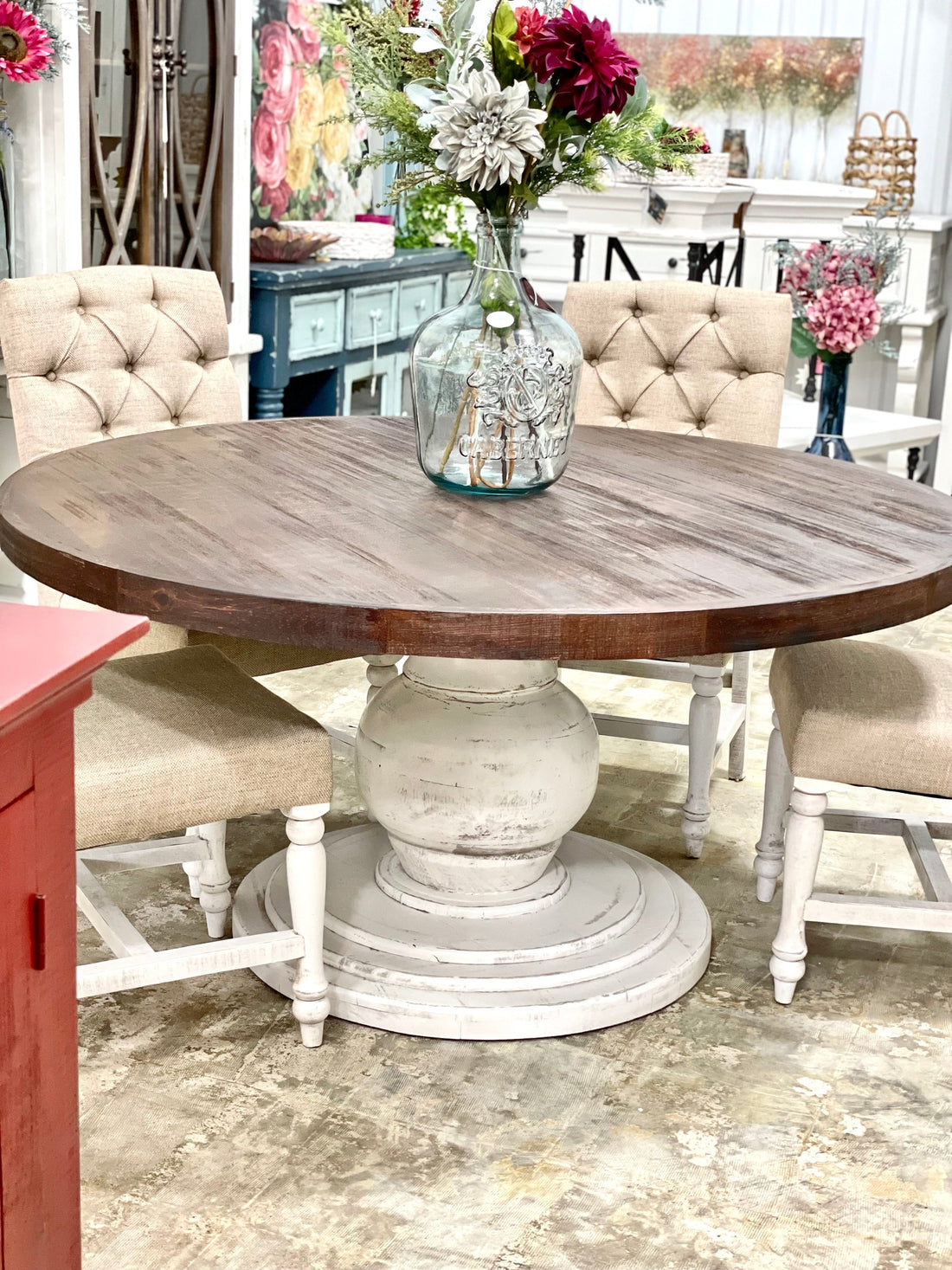 Round Dining/Kitchen Tables