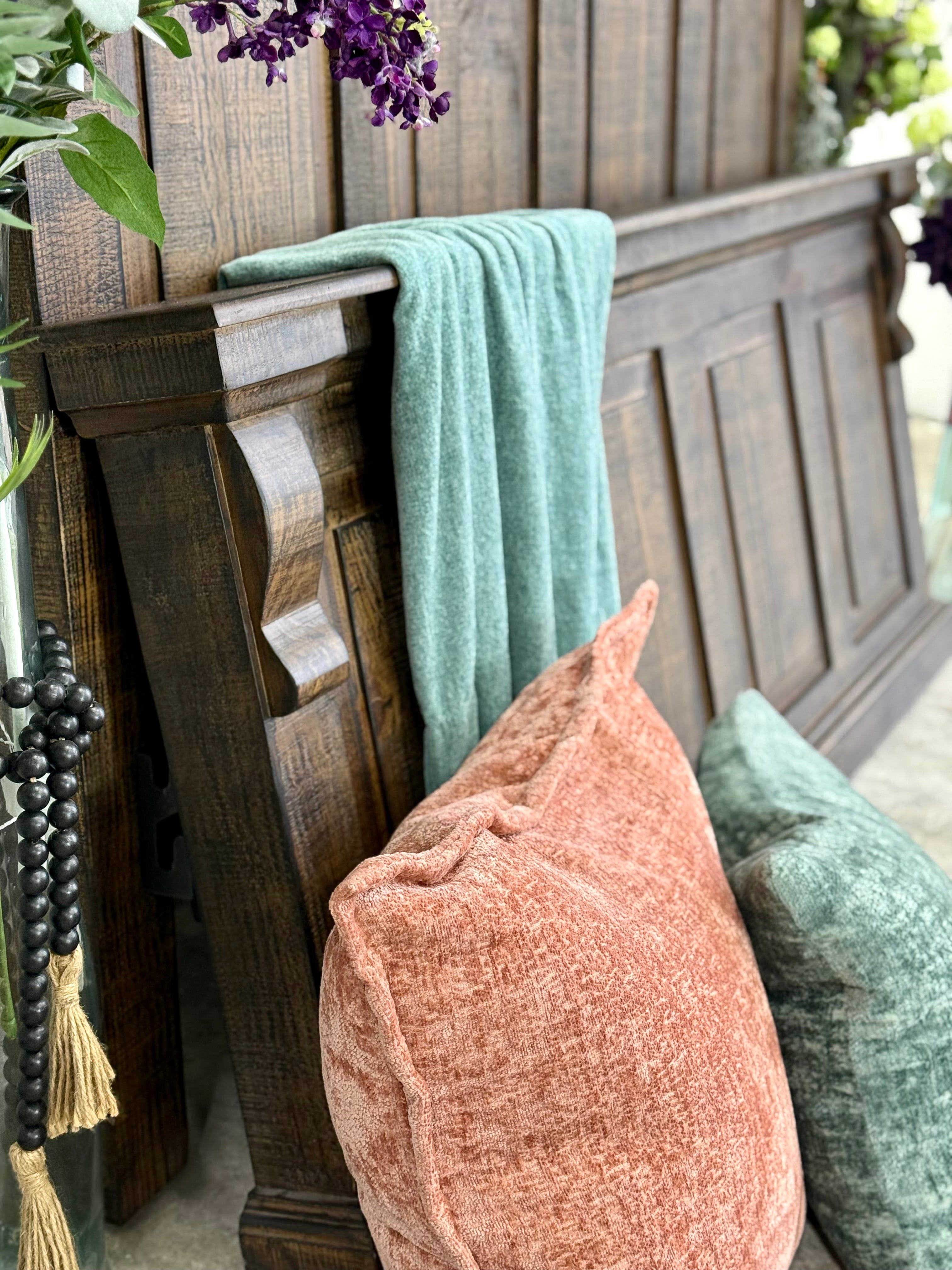 Jasmine Queen Bed-Honeywood™
