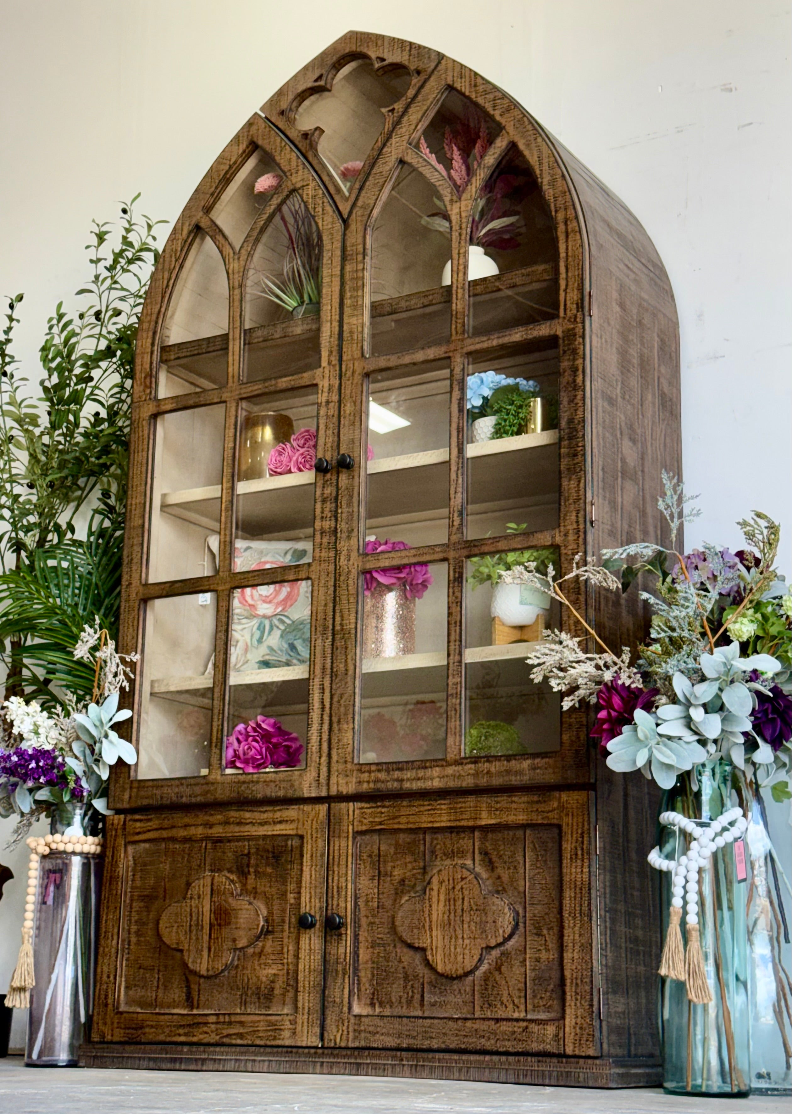 Cathedral Dome Vitrine-Honeywood/Dove