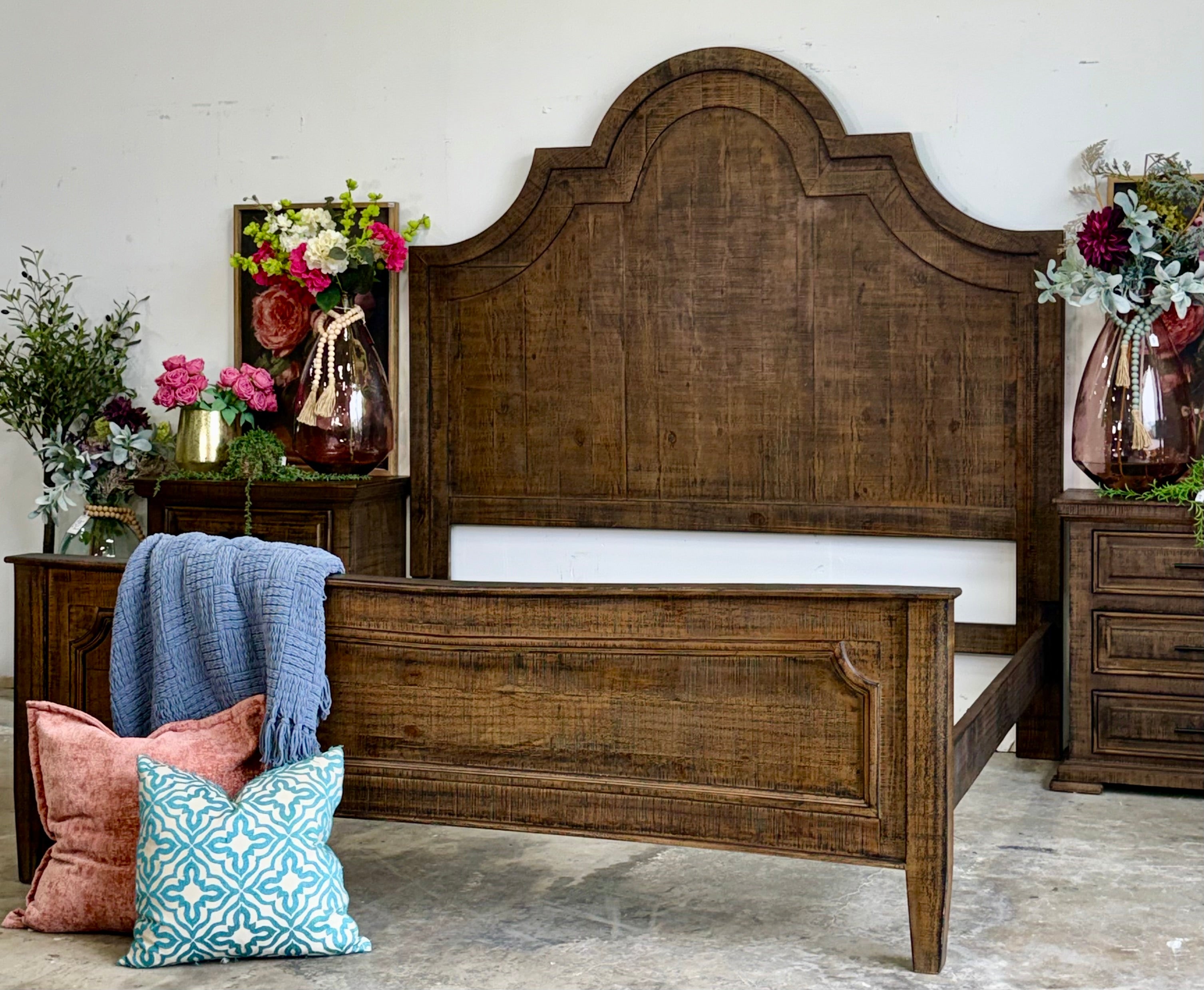 Jessica King Bed-Honeywood