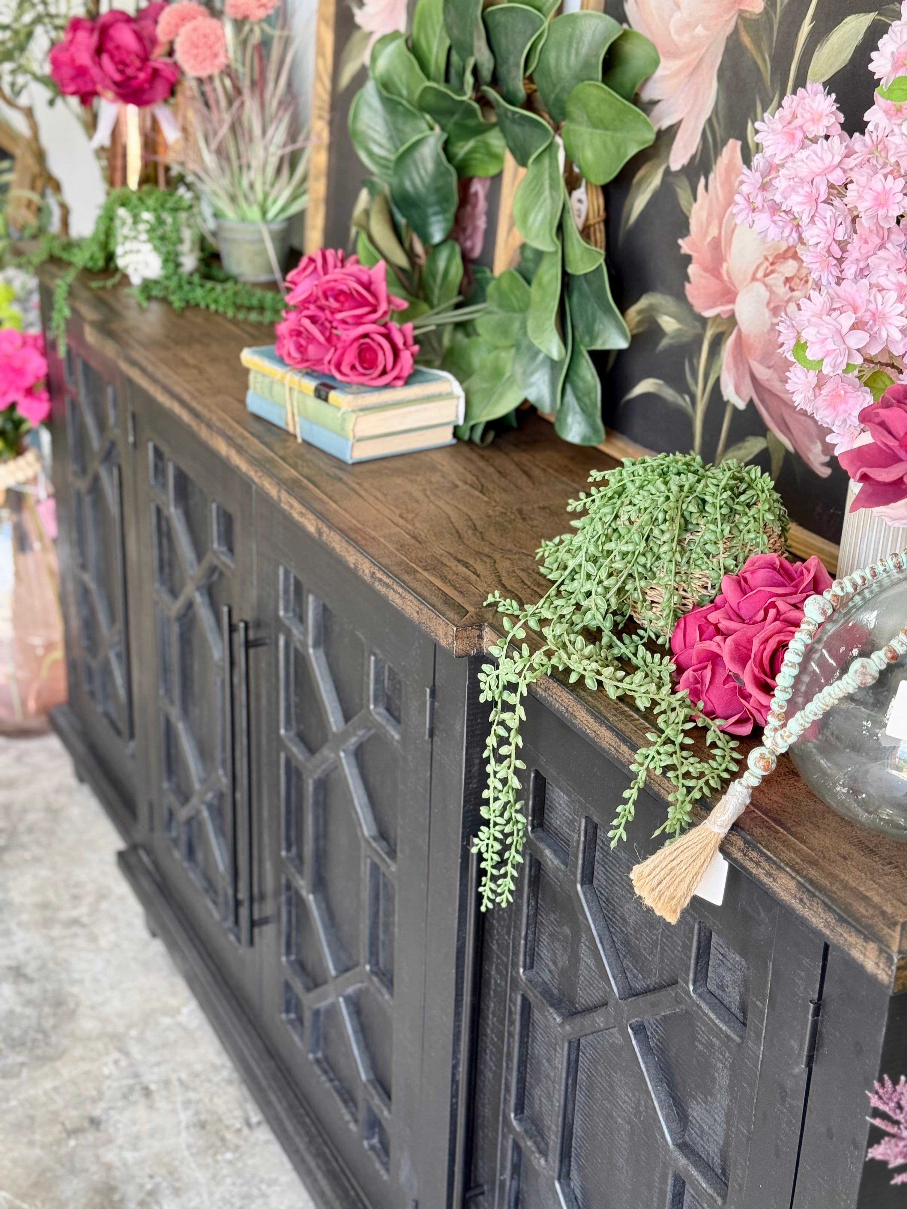 Michelle Console-Black/Honeywood