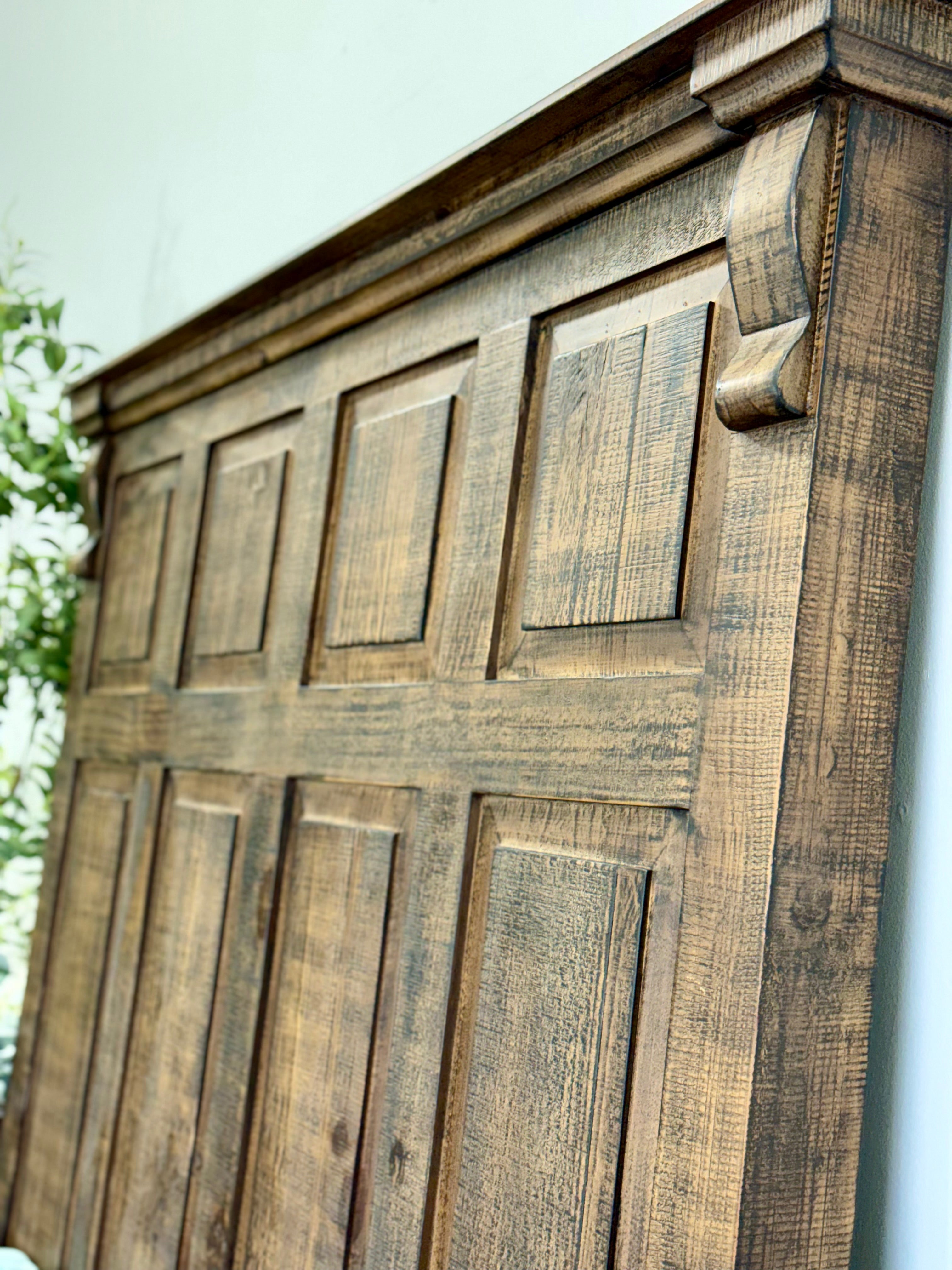 Jasmine Queen Bed-Honeywood™