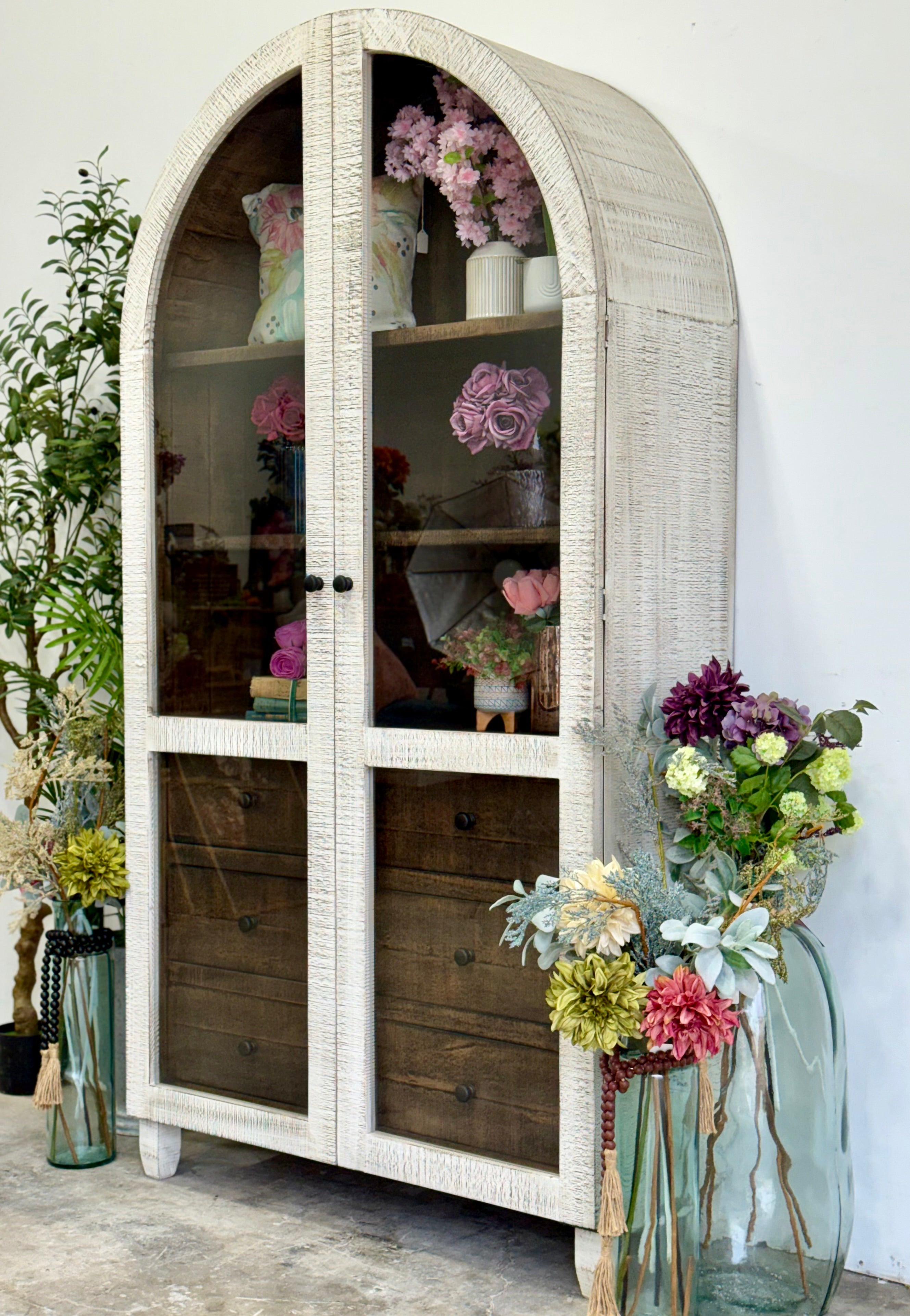 Melody Domed Vitrine-White Wheat/Honeywood