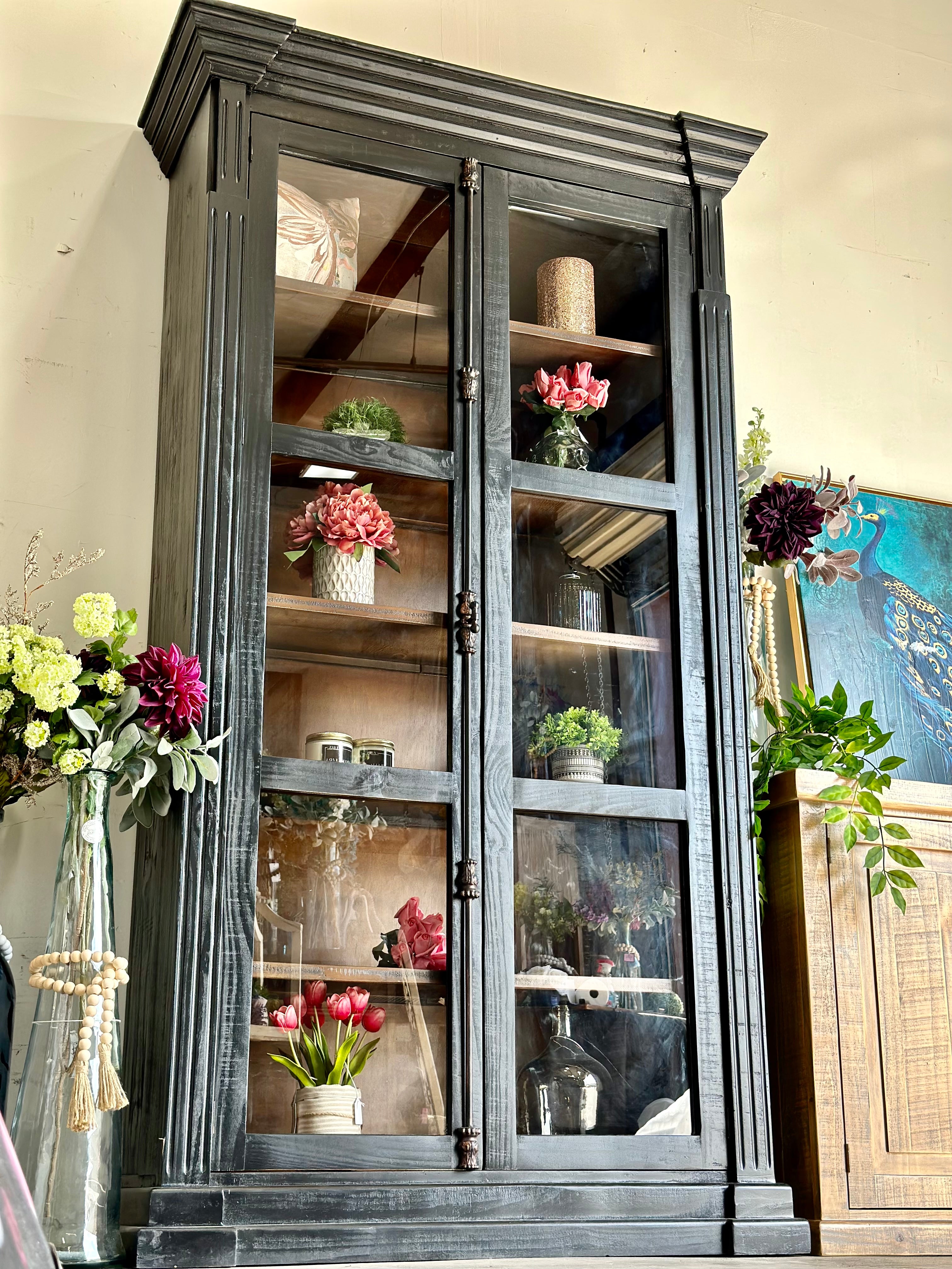 Claudia Vitrine-Black/Sparrow Interior