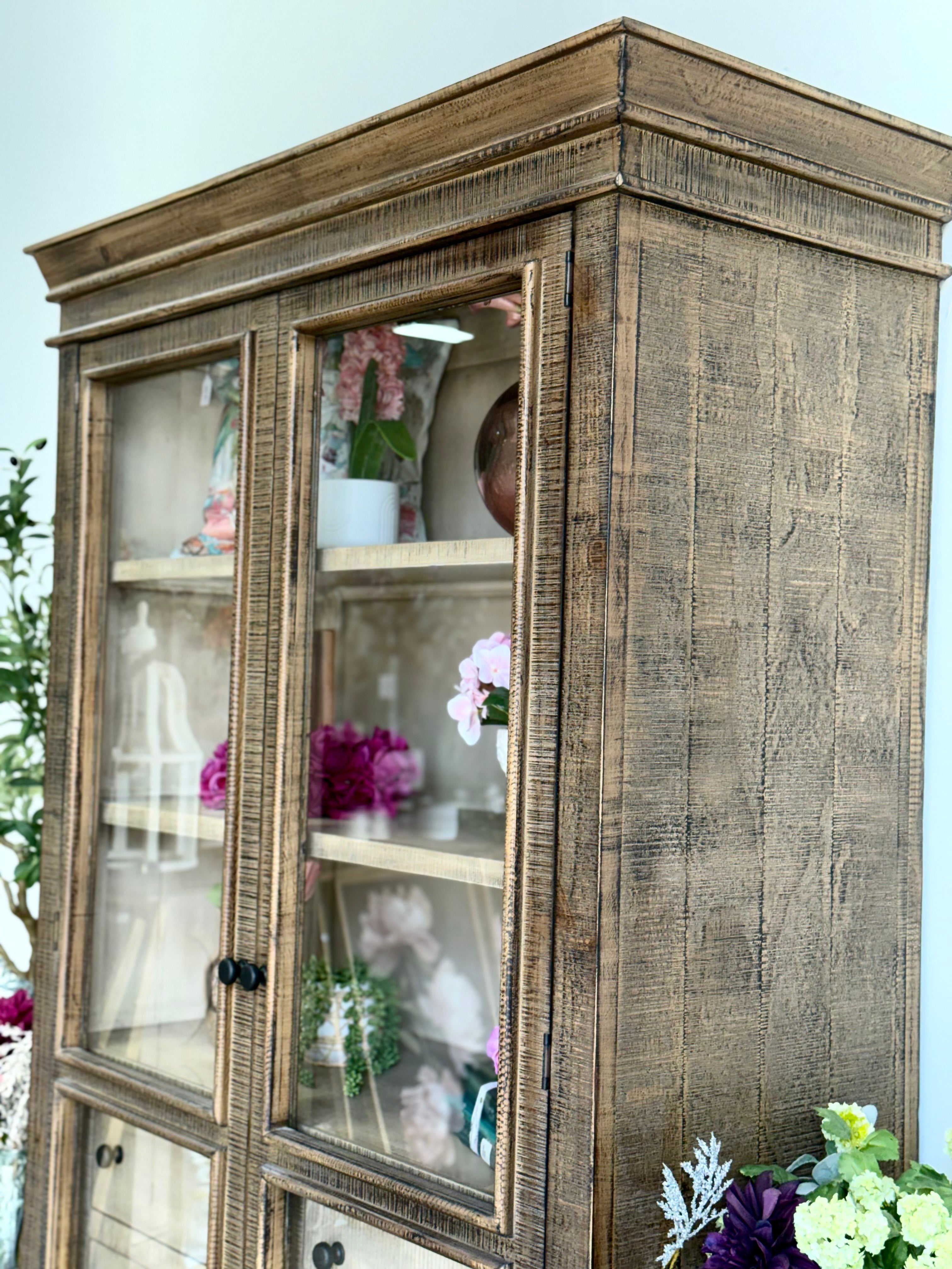 Camryn Vitrine-Honeywood™/Dove