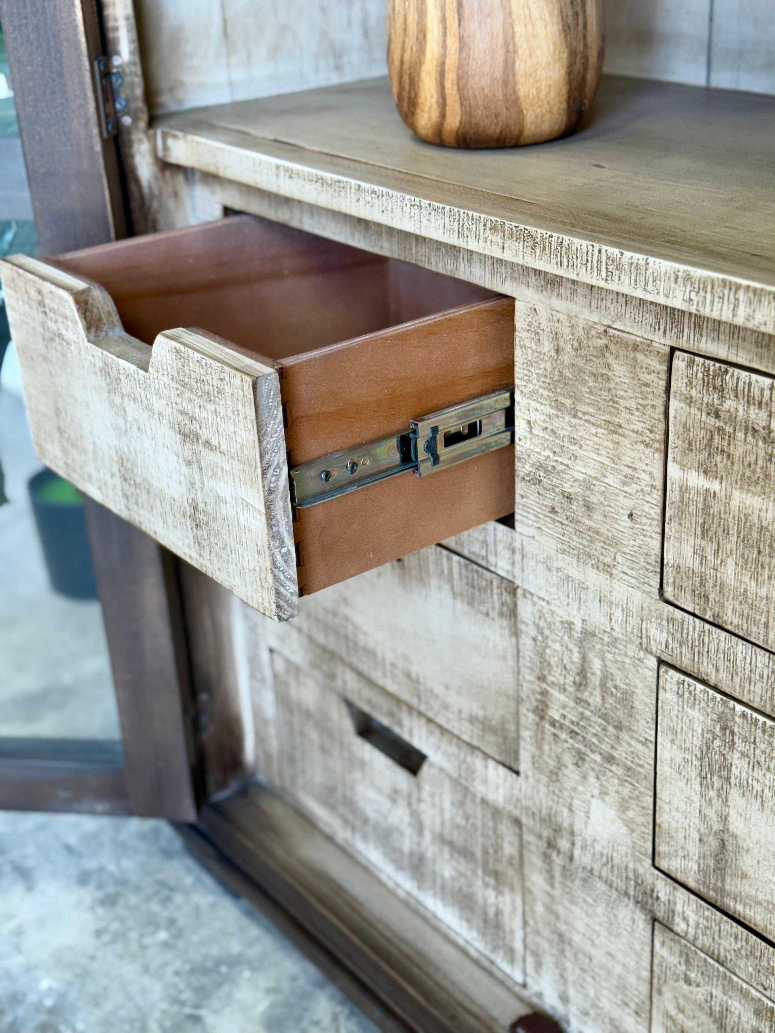 Avery Domed Vitrine-Cinderwood™/Dove