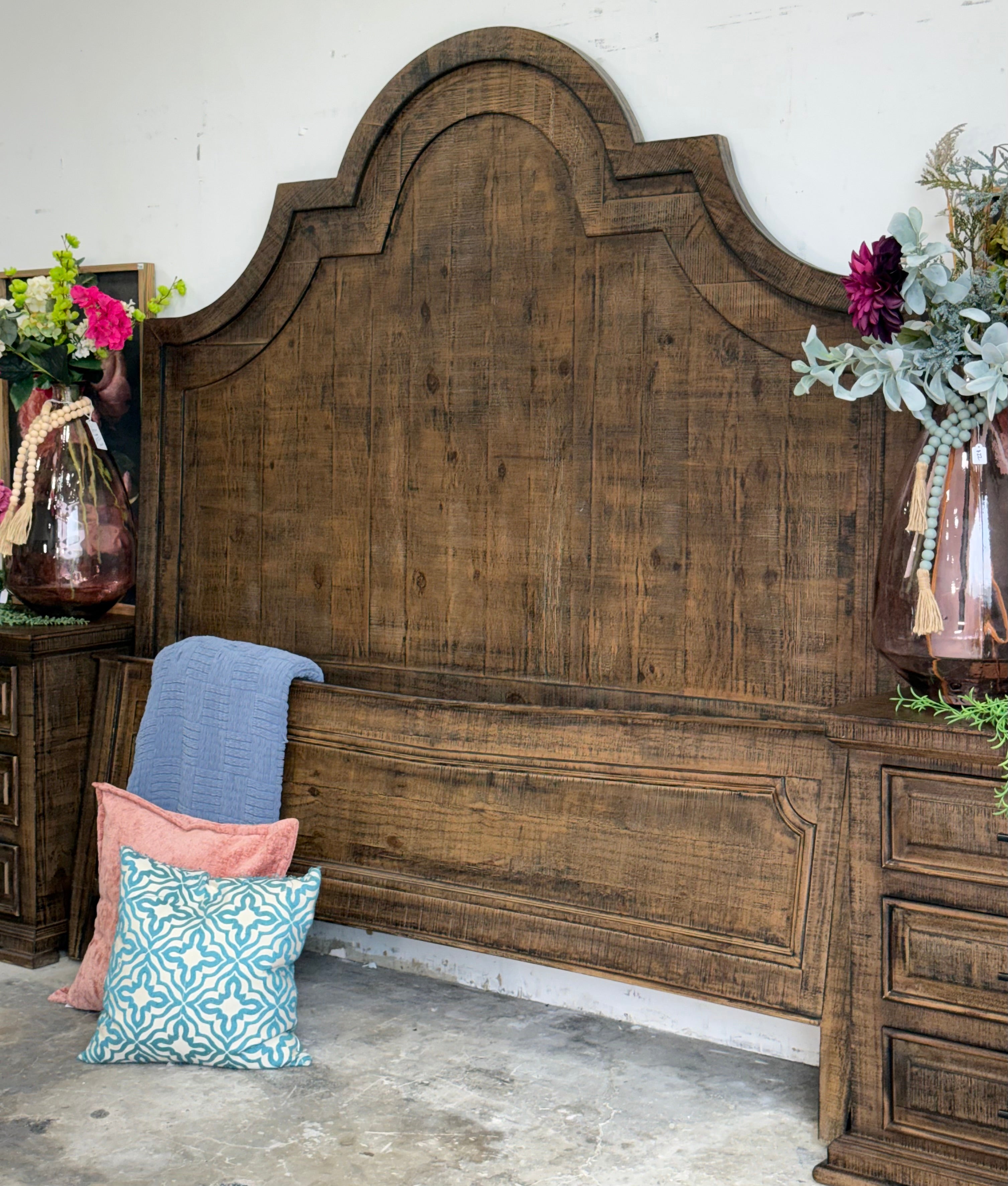 Jessica King Bed-Honeywood