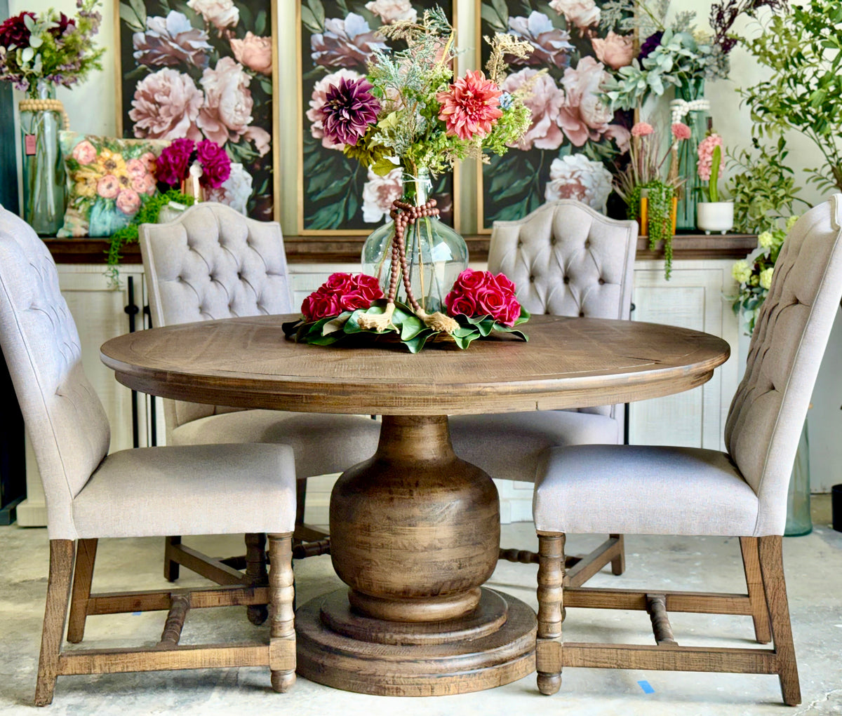 Lilly 60" Round Pedestal Dining Table-Honeywood™