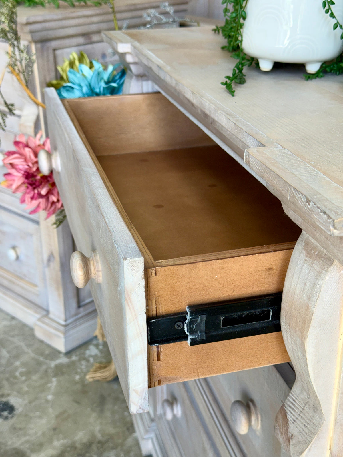 Jasmine Nightstand-Soft Drift™