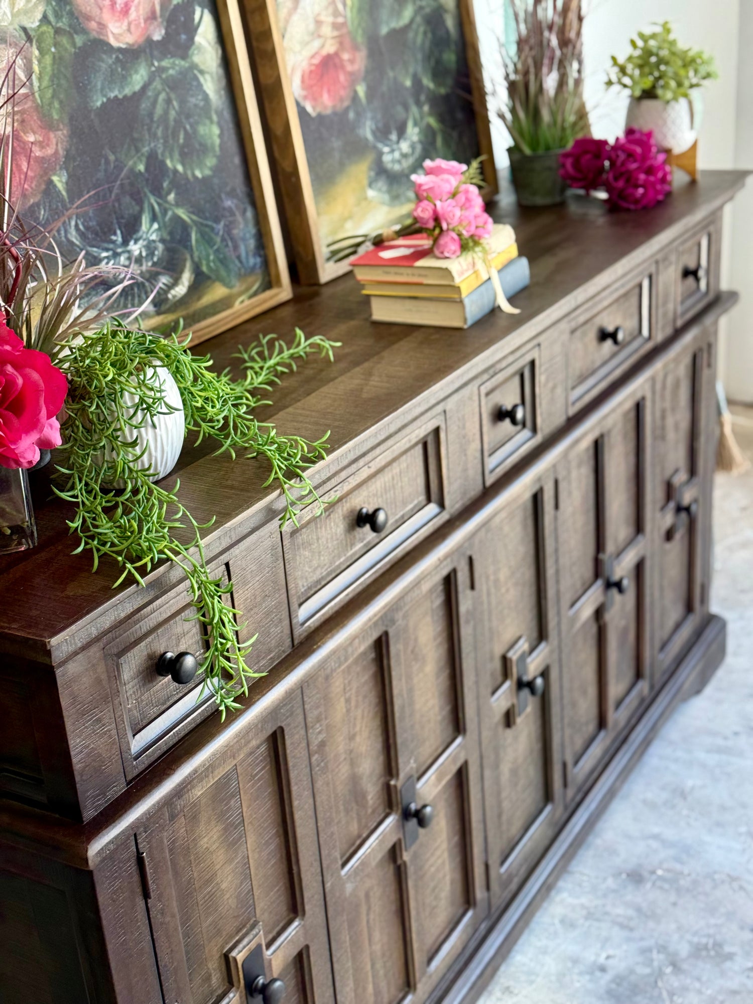 Gabriella Console-Honeywood™