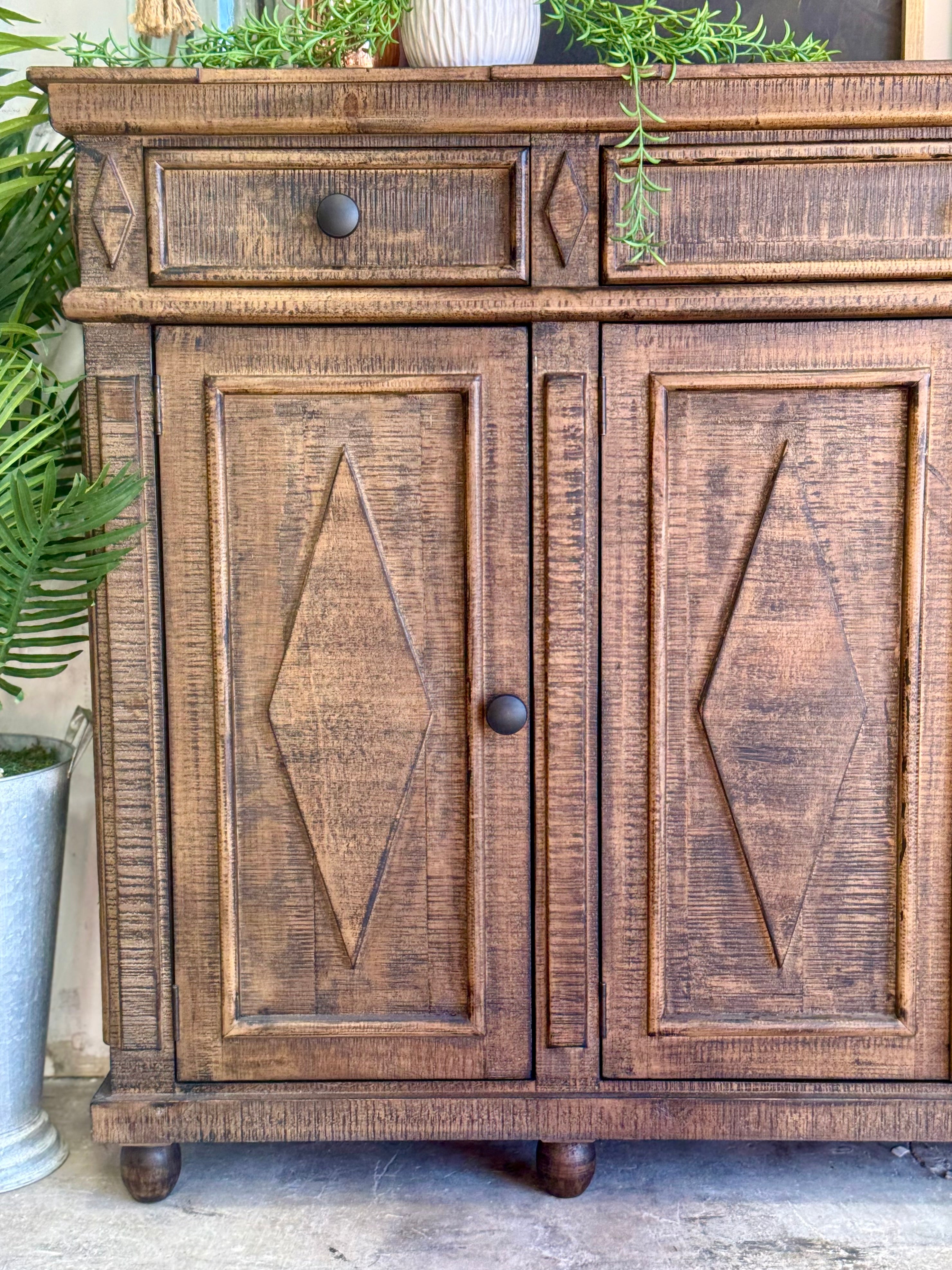 Julia 4 Door Console-Honeywood