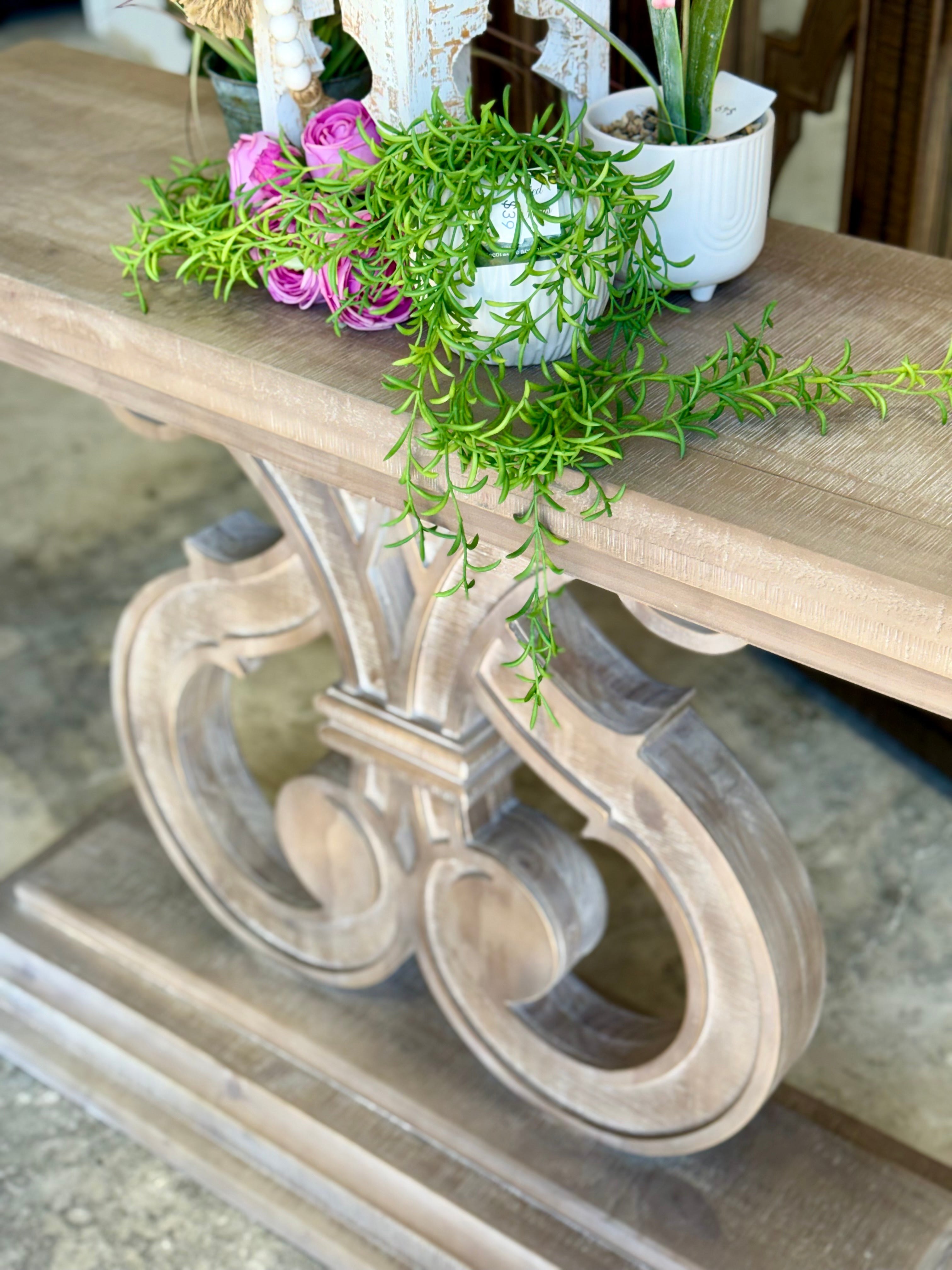 Harp Entryway-Soft Drift