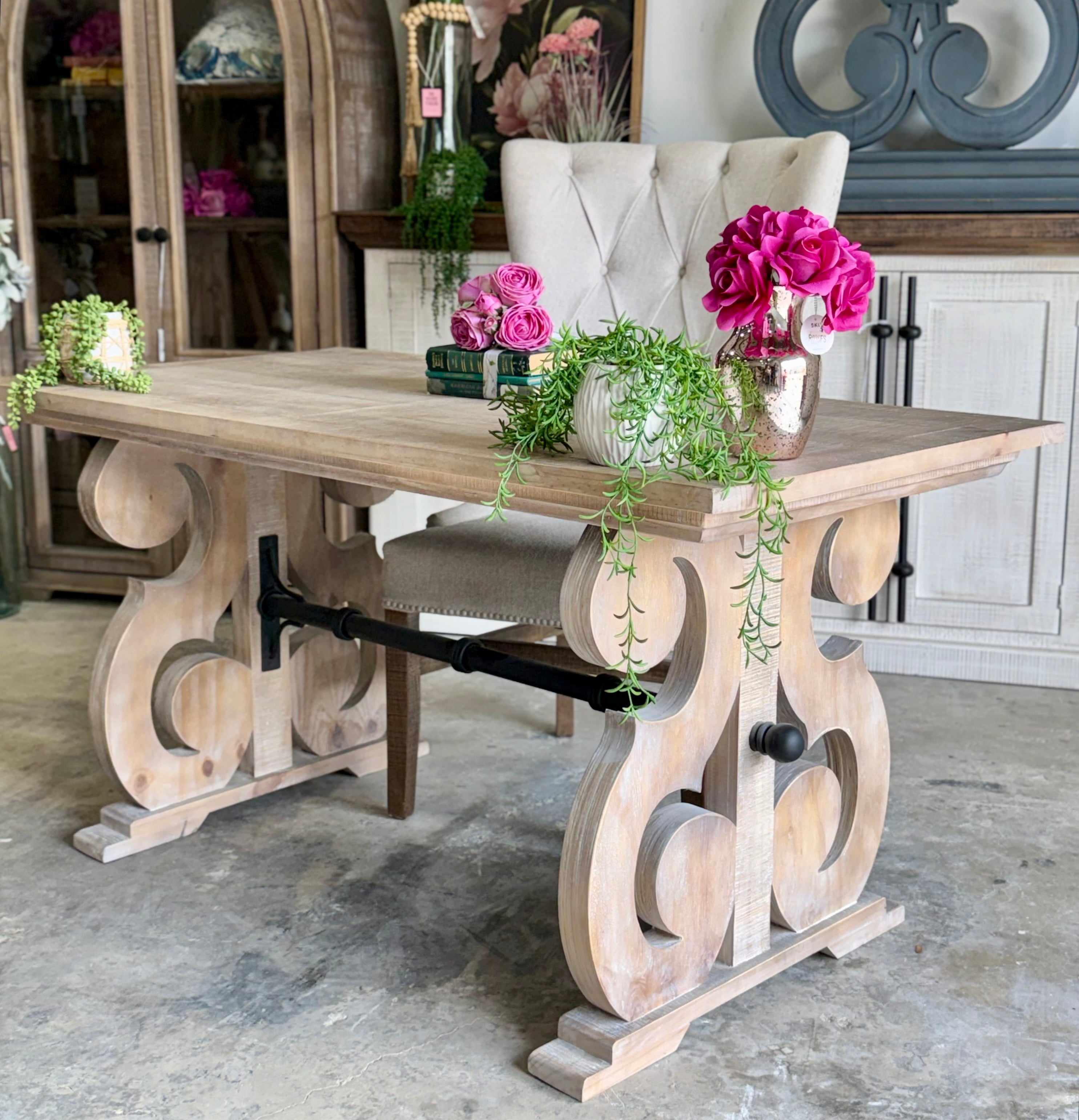 Harpwell Desk-Soft Drift