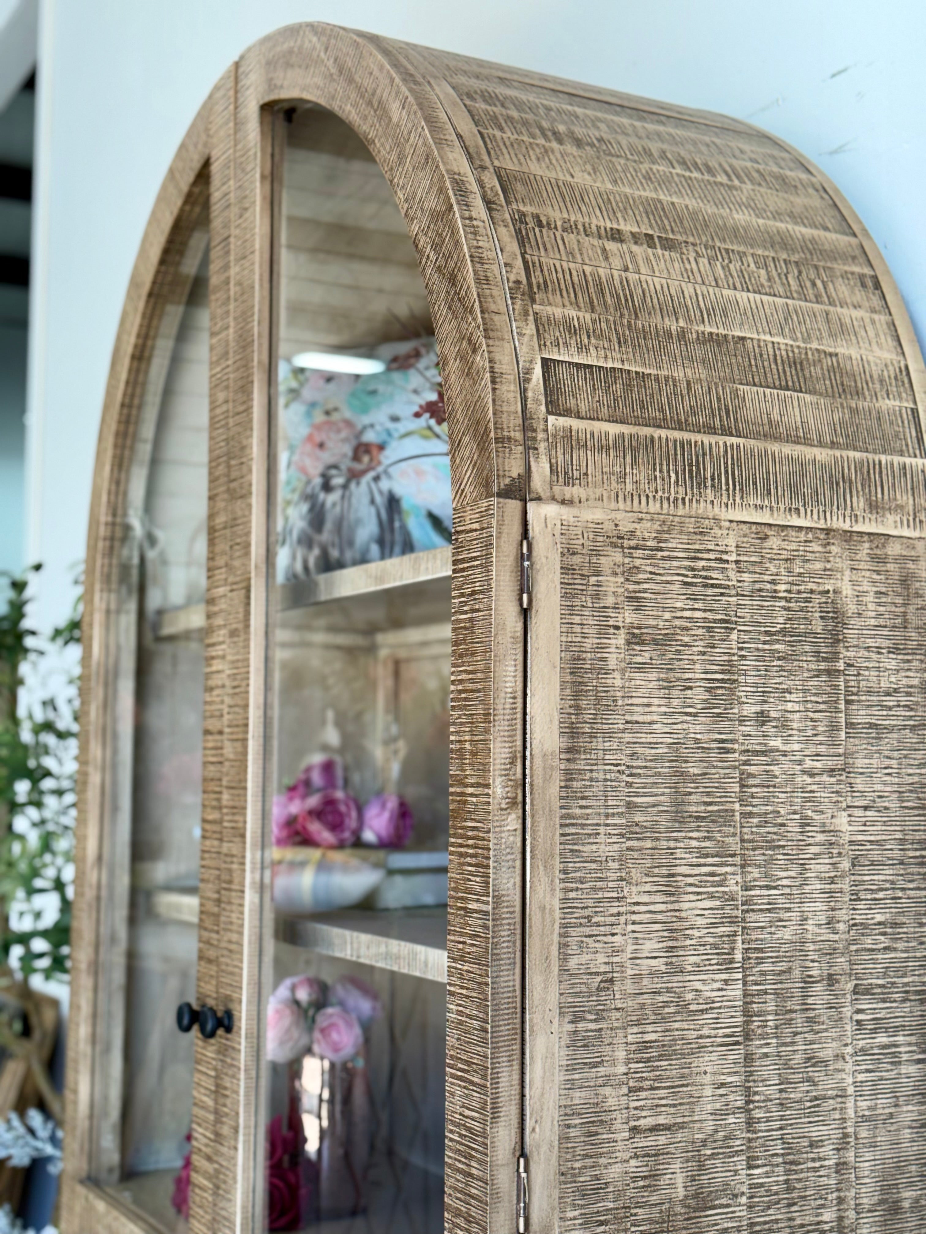 Melody Domed Vitrine-Sandstone/Dove