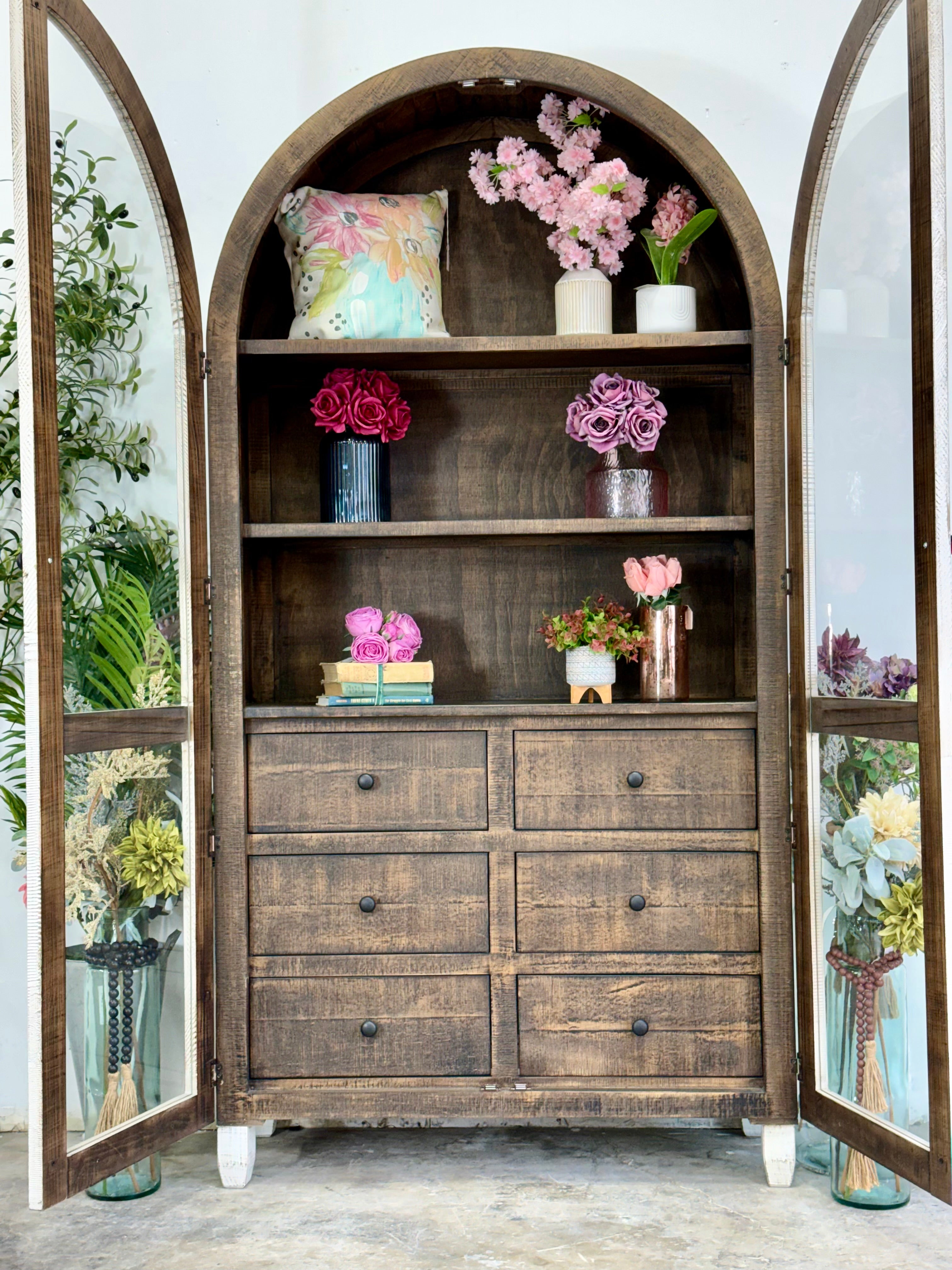 Melody Domed Vitrine-White Wheat/Honeywood