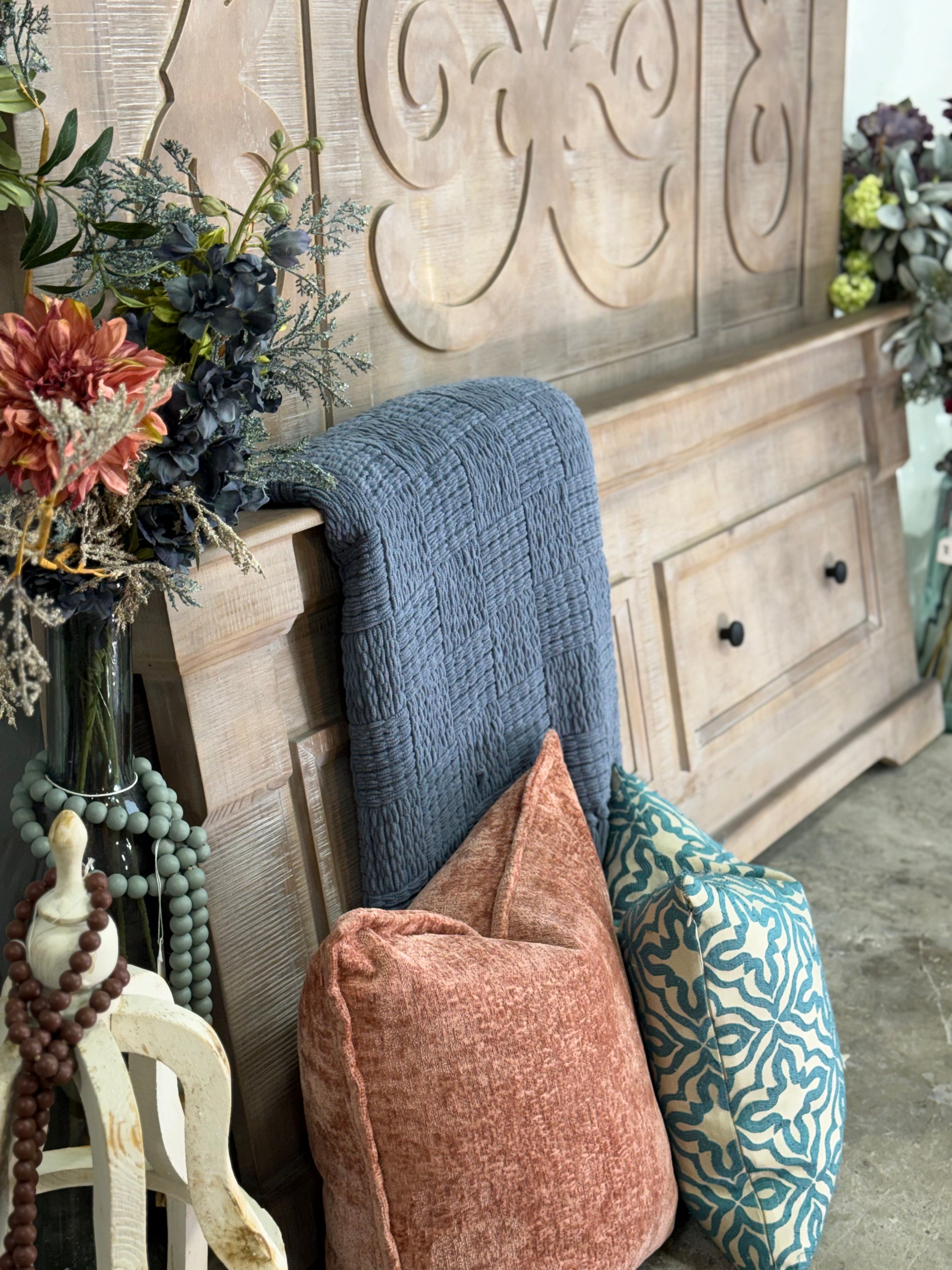 Harper Curved Queen-Soft Drift™