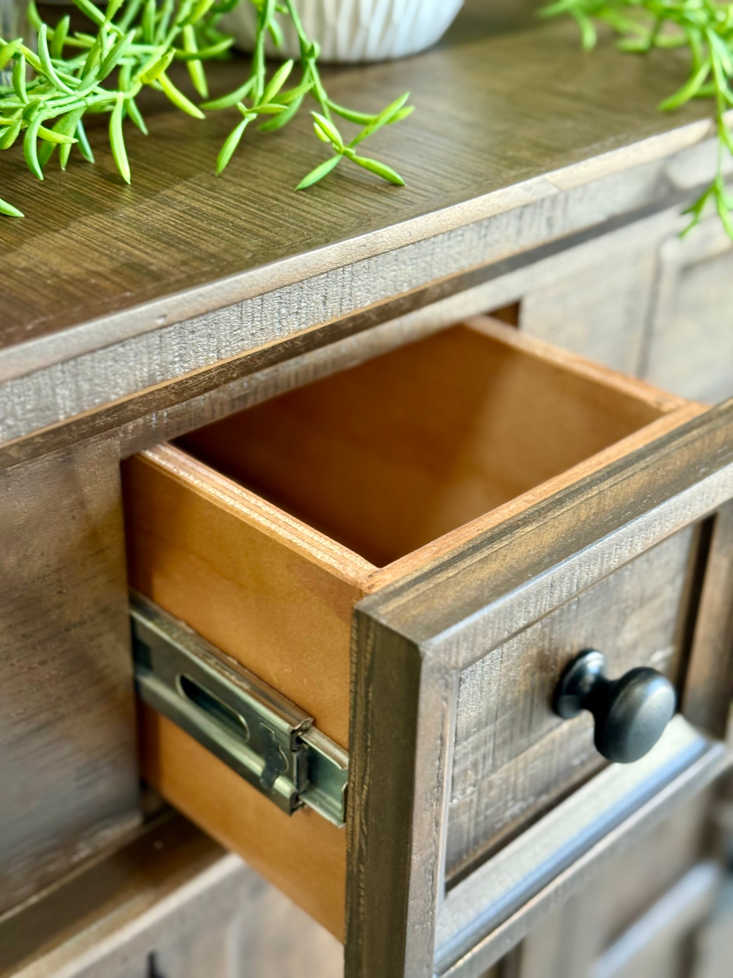 Gabriella Console-Honeywood™