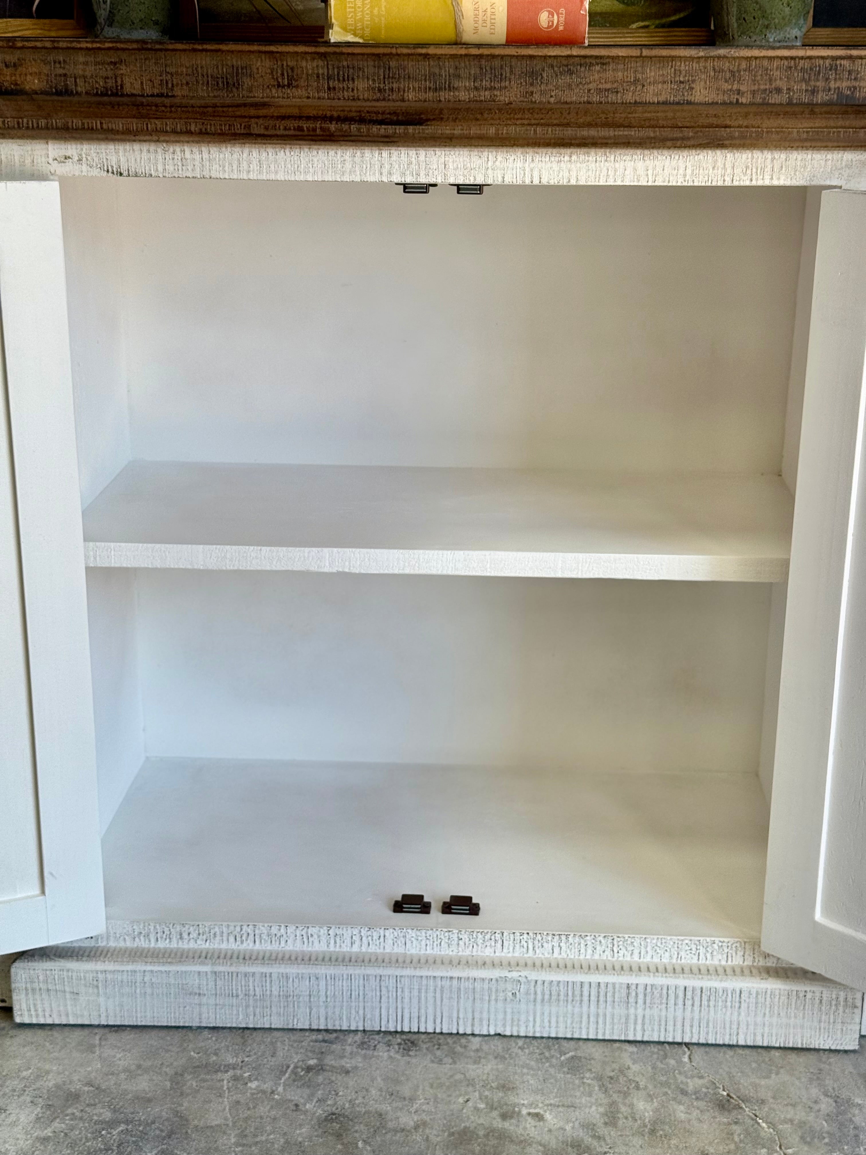 Kylie Console-White Wheat/Honeywood™
