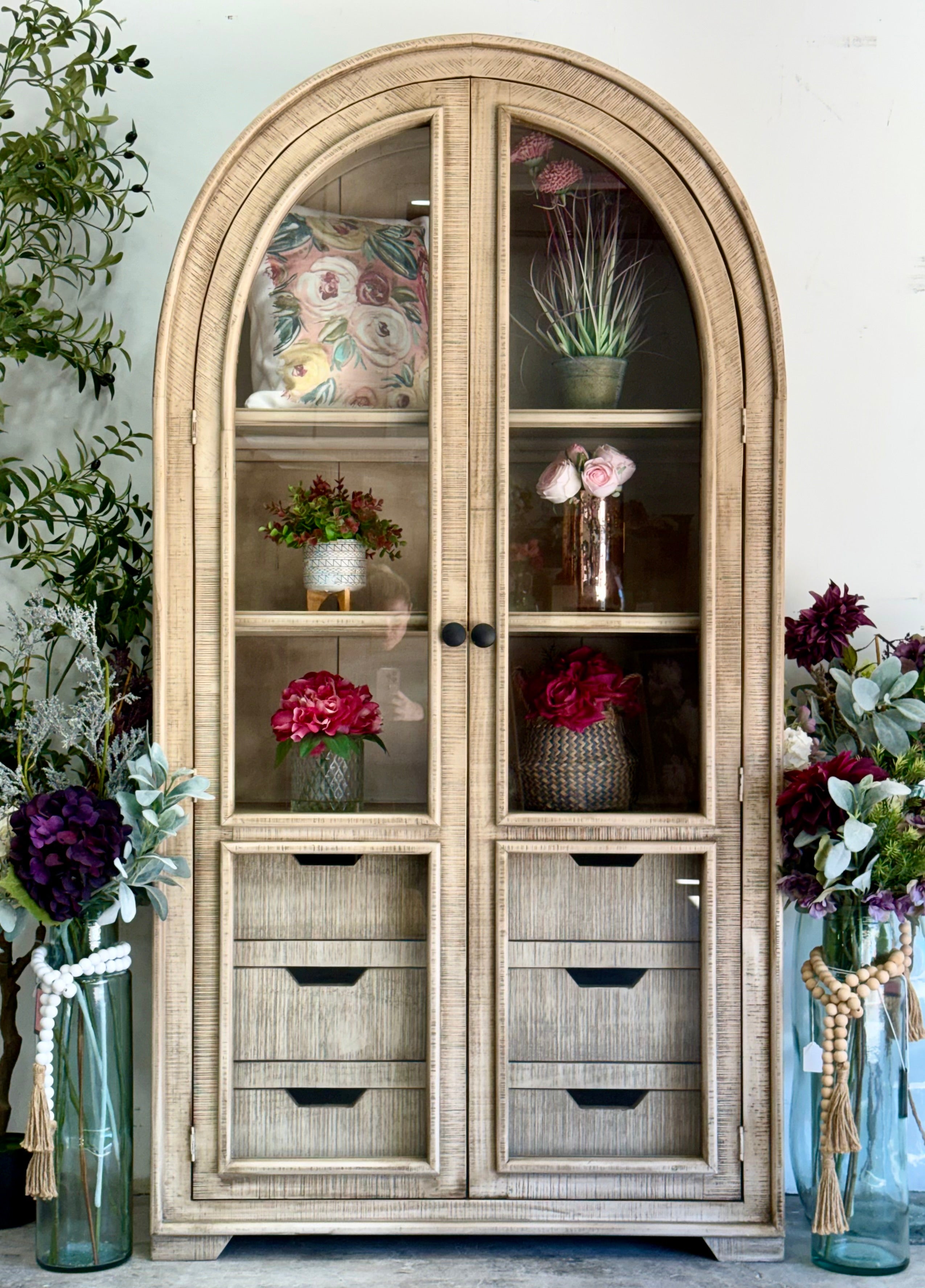 Avery Domed Vitrine-Dove