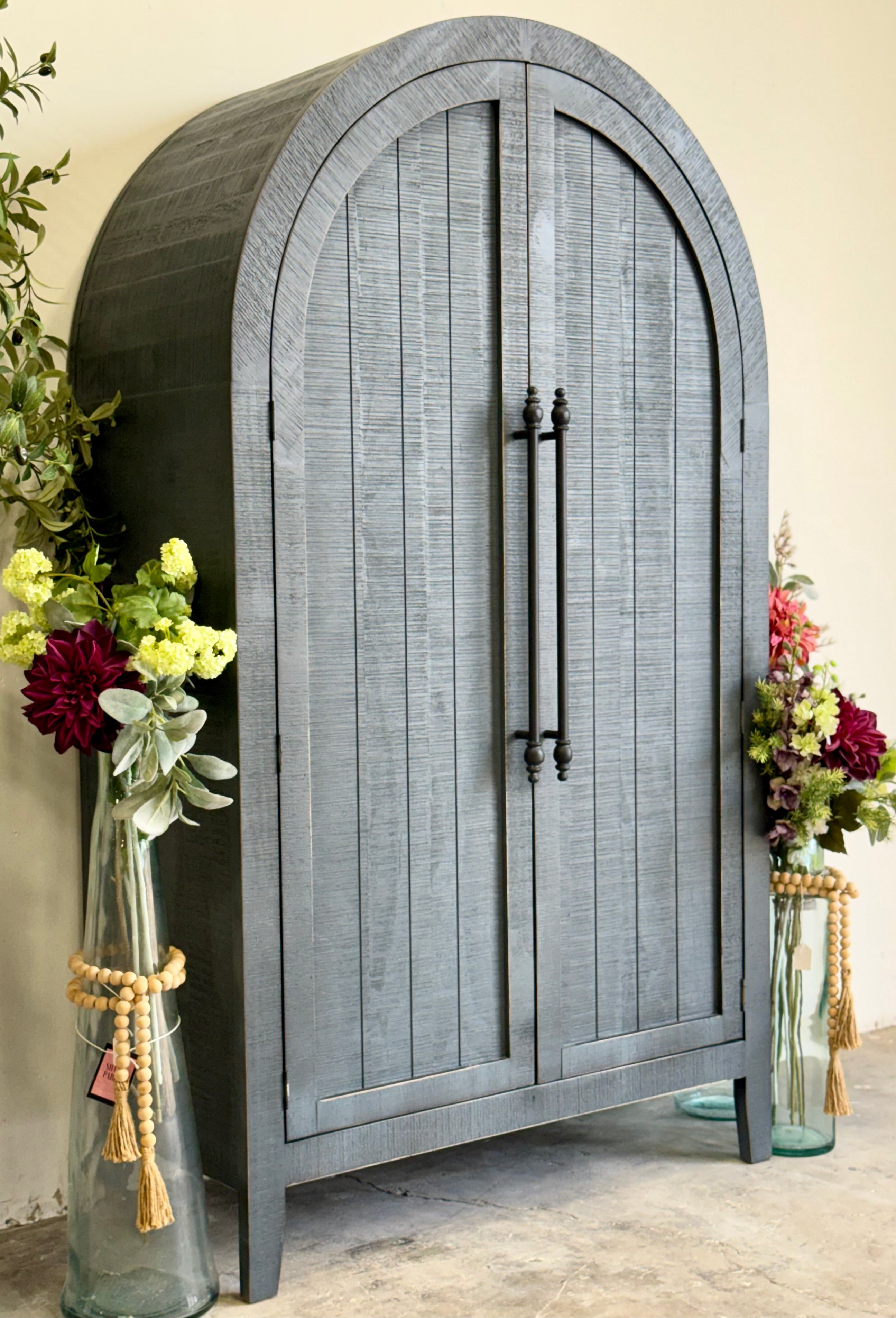 Georgia Domed Vitrine- Blue Haze™