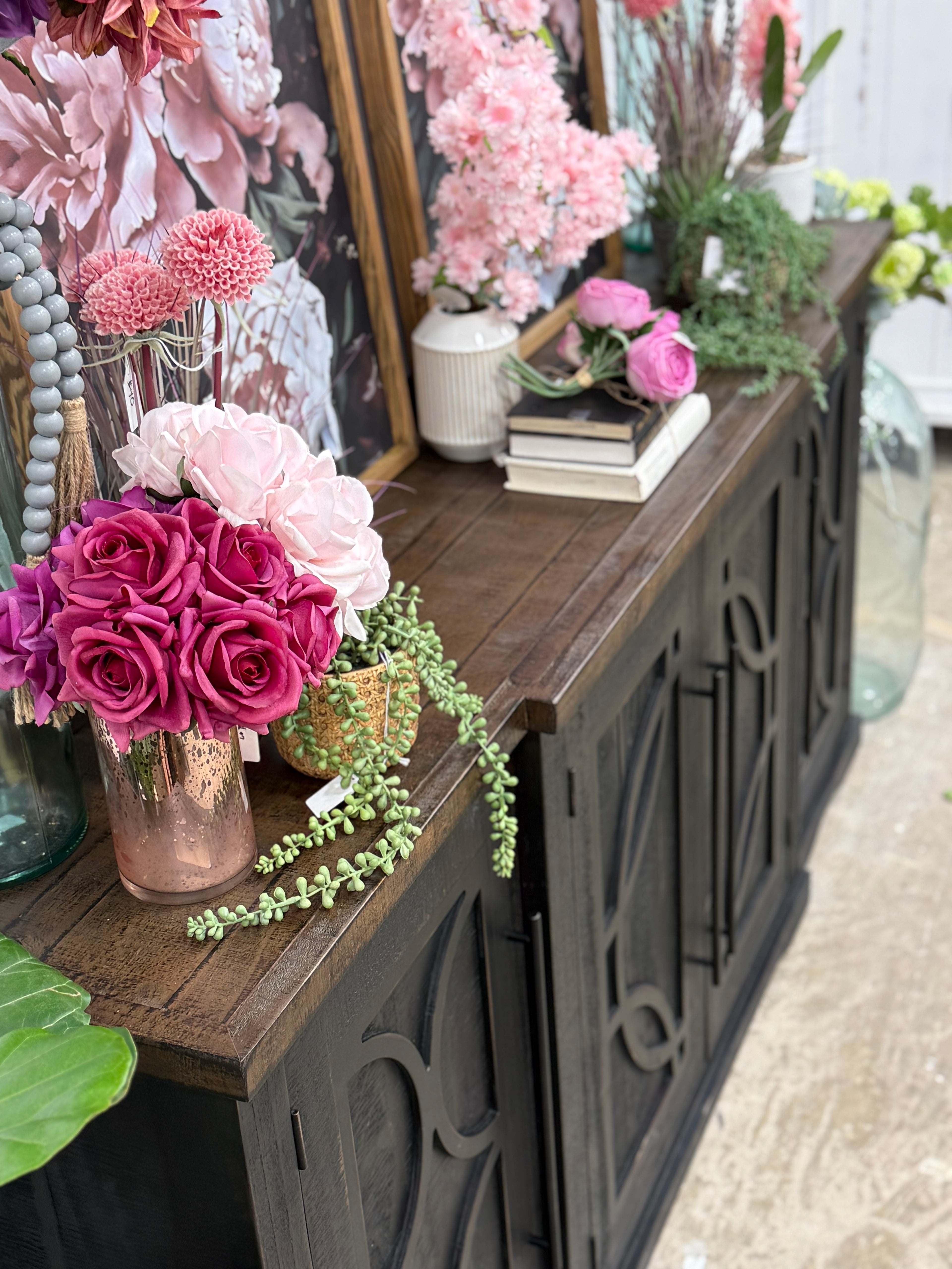 Circle Door Console-Handrubbed Black/Honeywood™