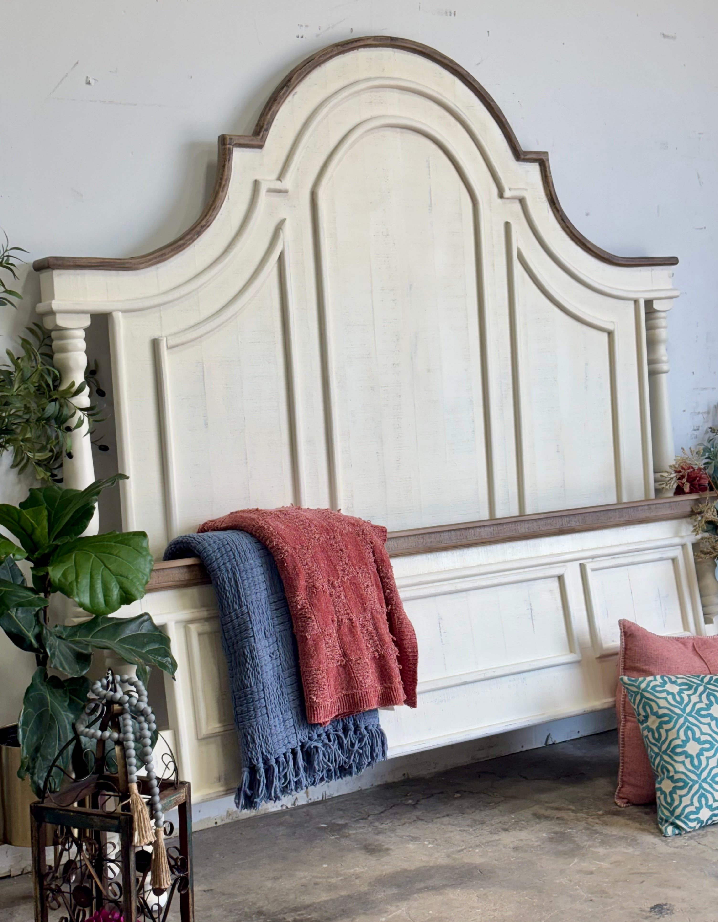 Madison King Bed-Creamy Linen™/Sandstone