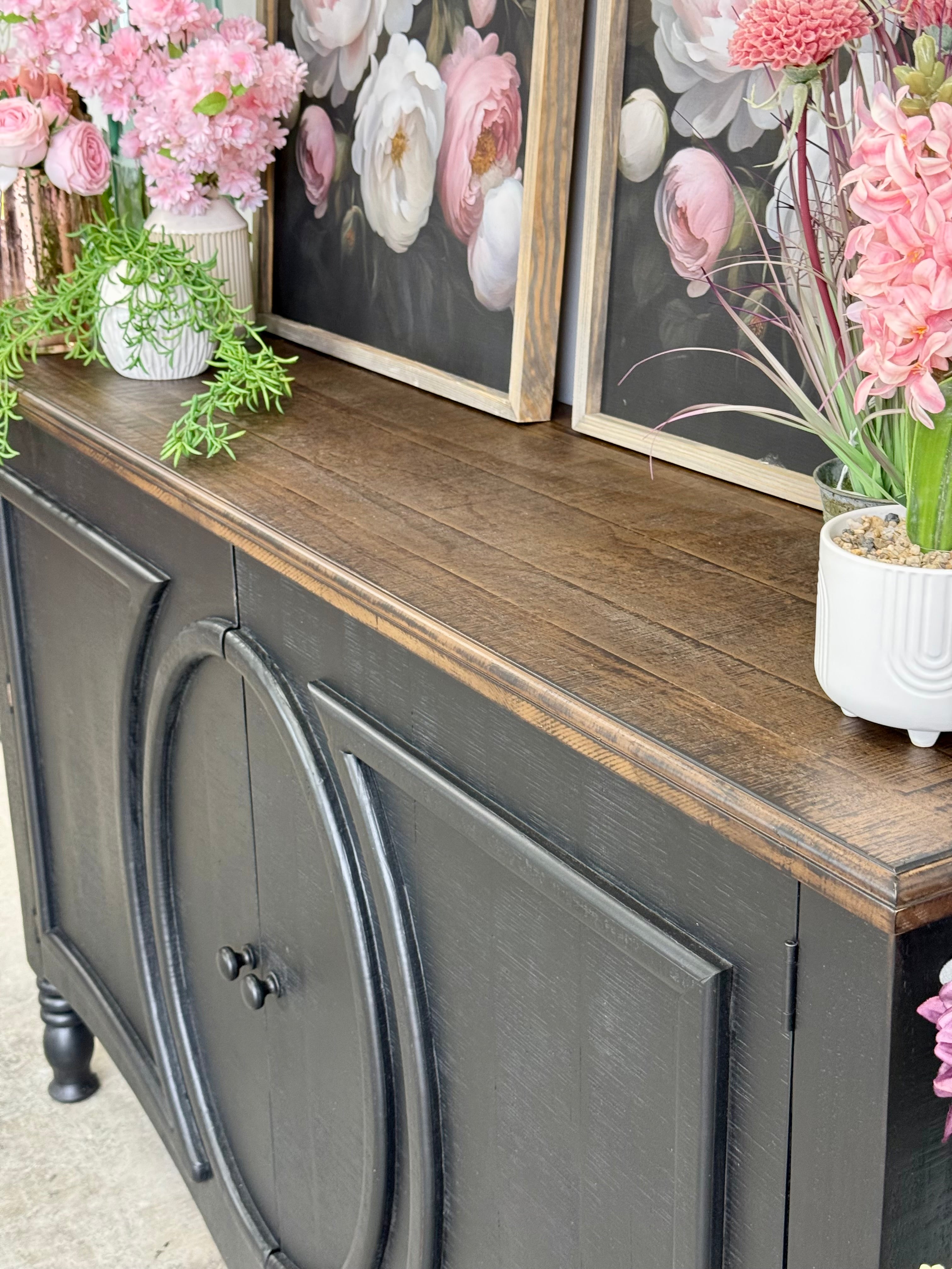 Natty Console- Handrubbed Black/Honeywood