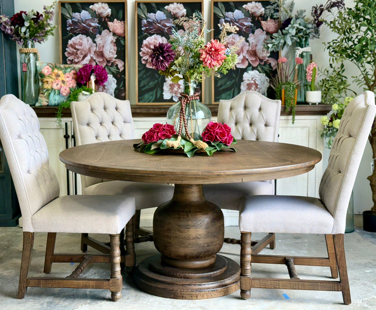 Lilly 60" Round Pedestal Dining Table-Honeywood™