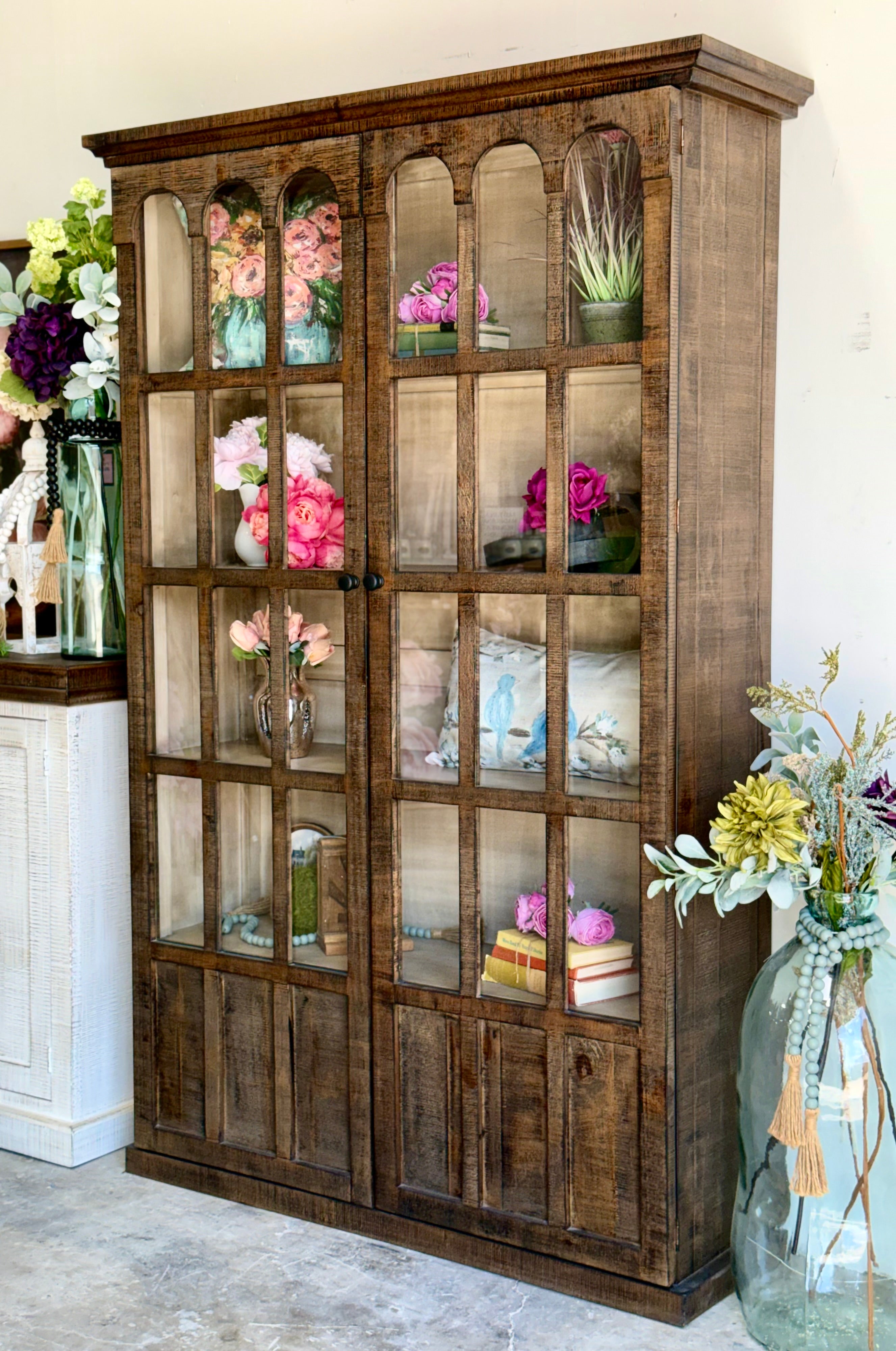 Gia Vitrine-Honeywood/Dove