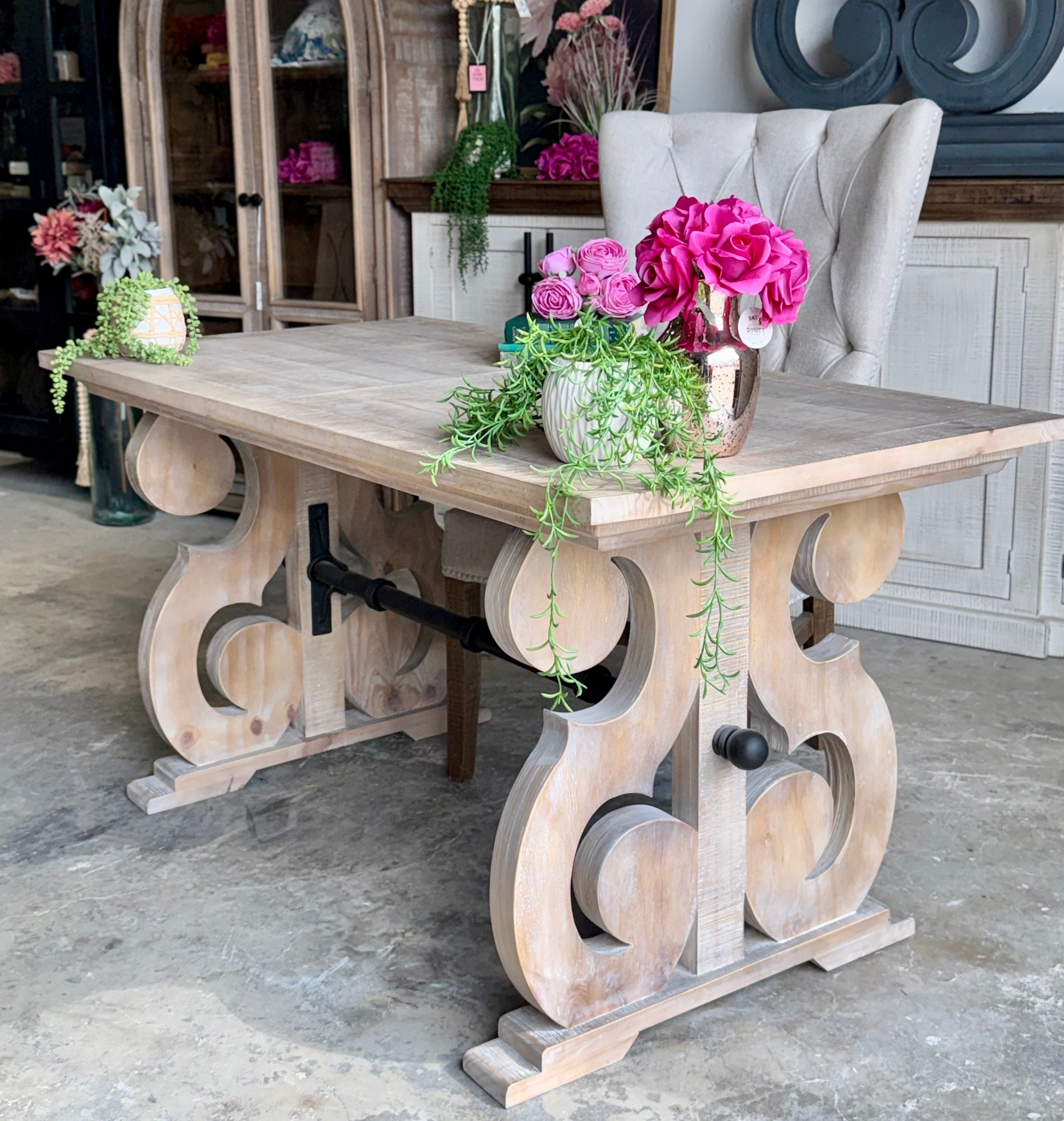 Harpwell Desk-Soft Drift