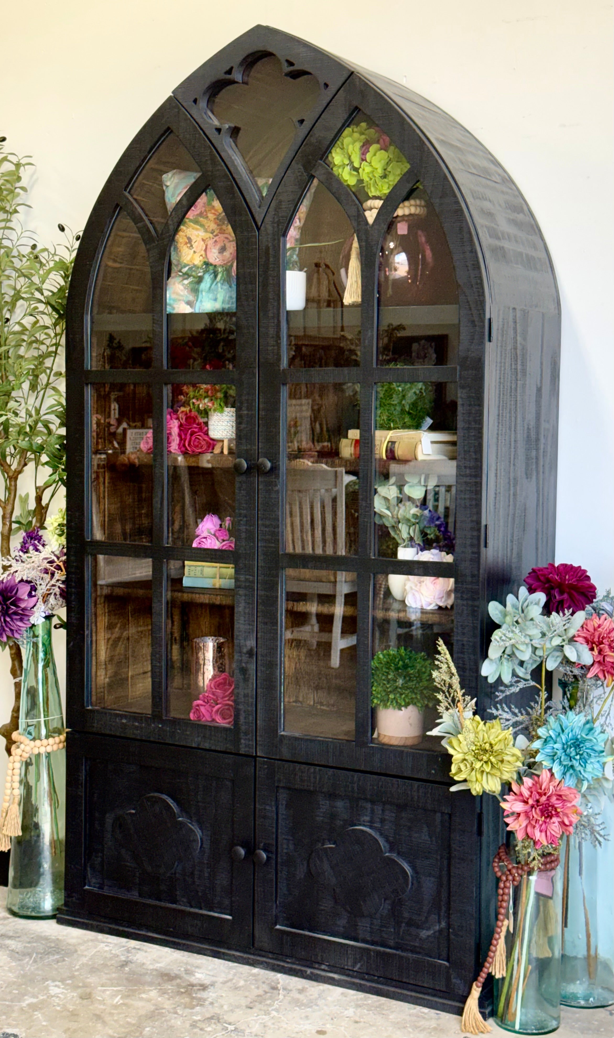 Cathedral Dome Vitrine-Black/Honeywood™