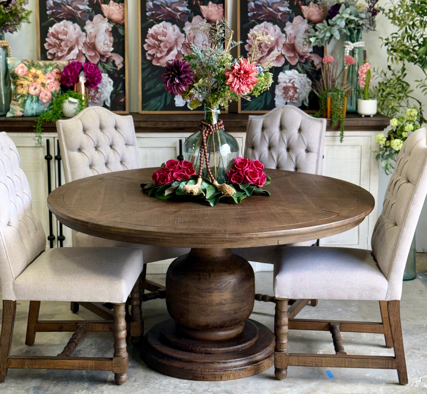 Lilly 60" Round Pedestal Dining Table-Honeywood™