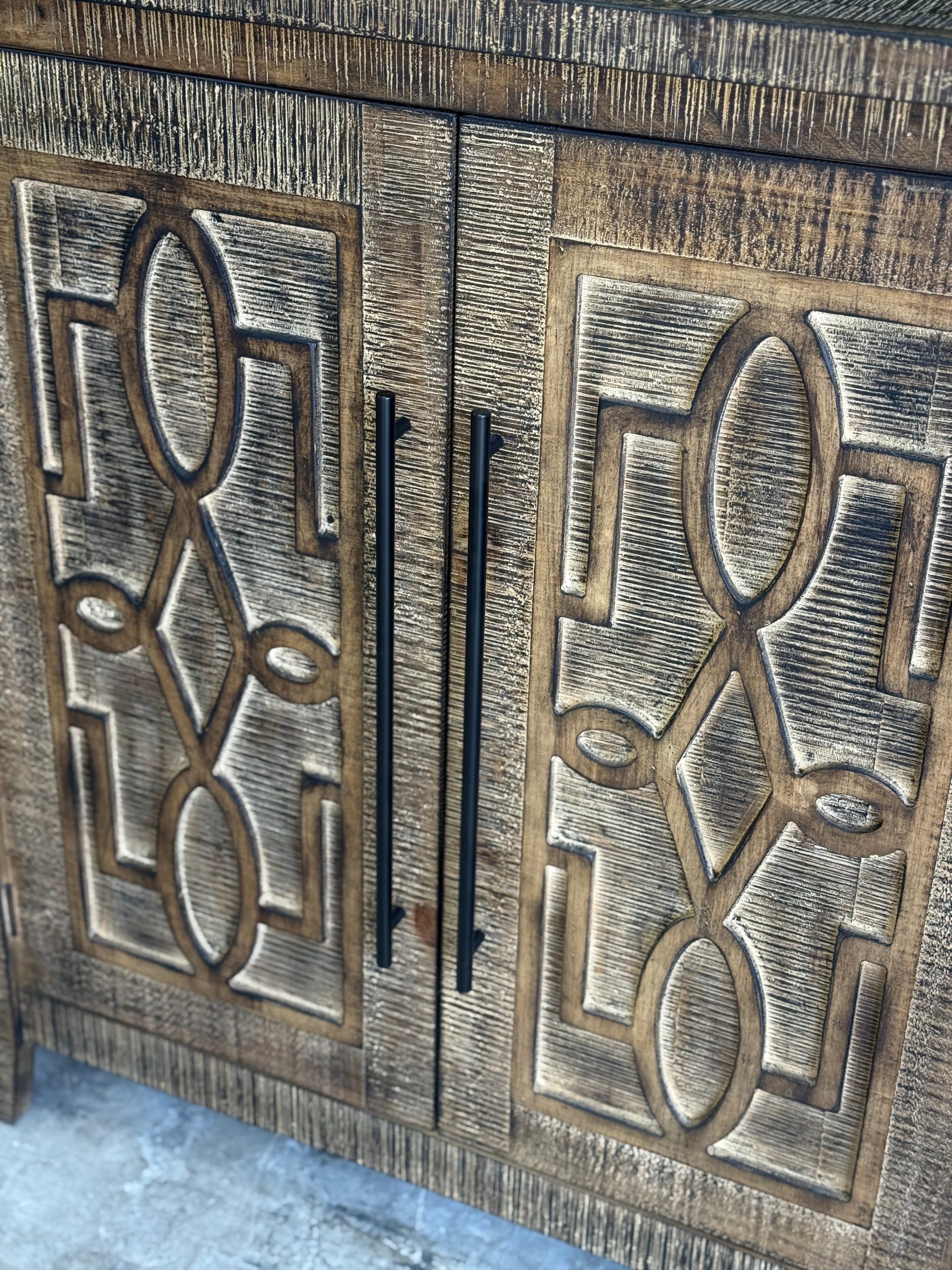 Ivy 4 Door Console-Amberwood