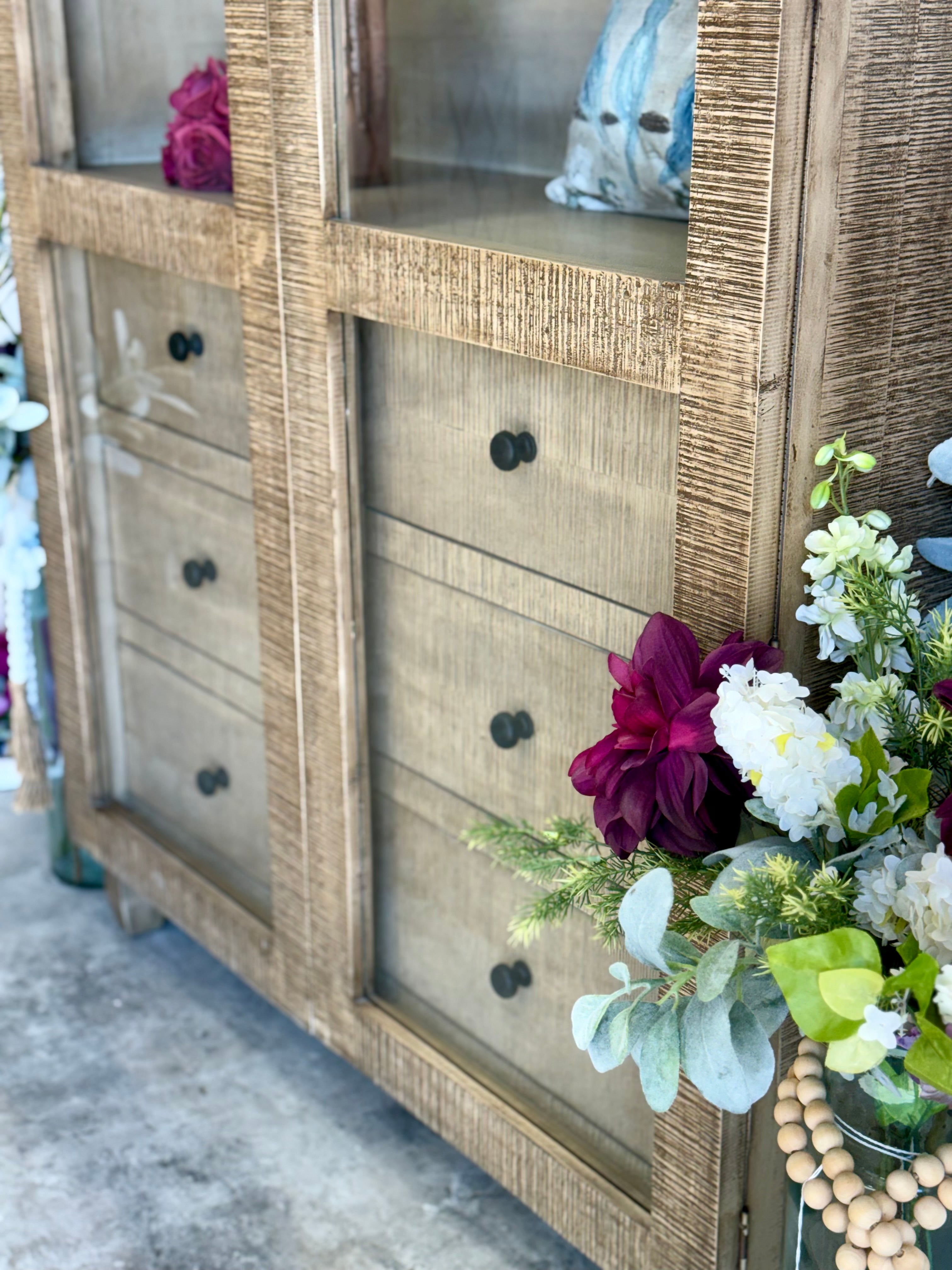 Melody Domed Vitrine-Sandstone/Dove