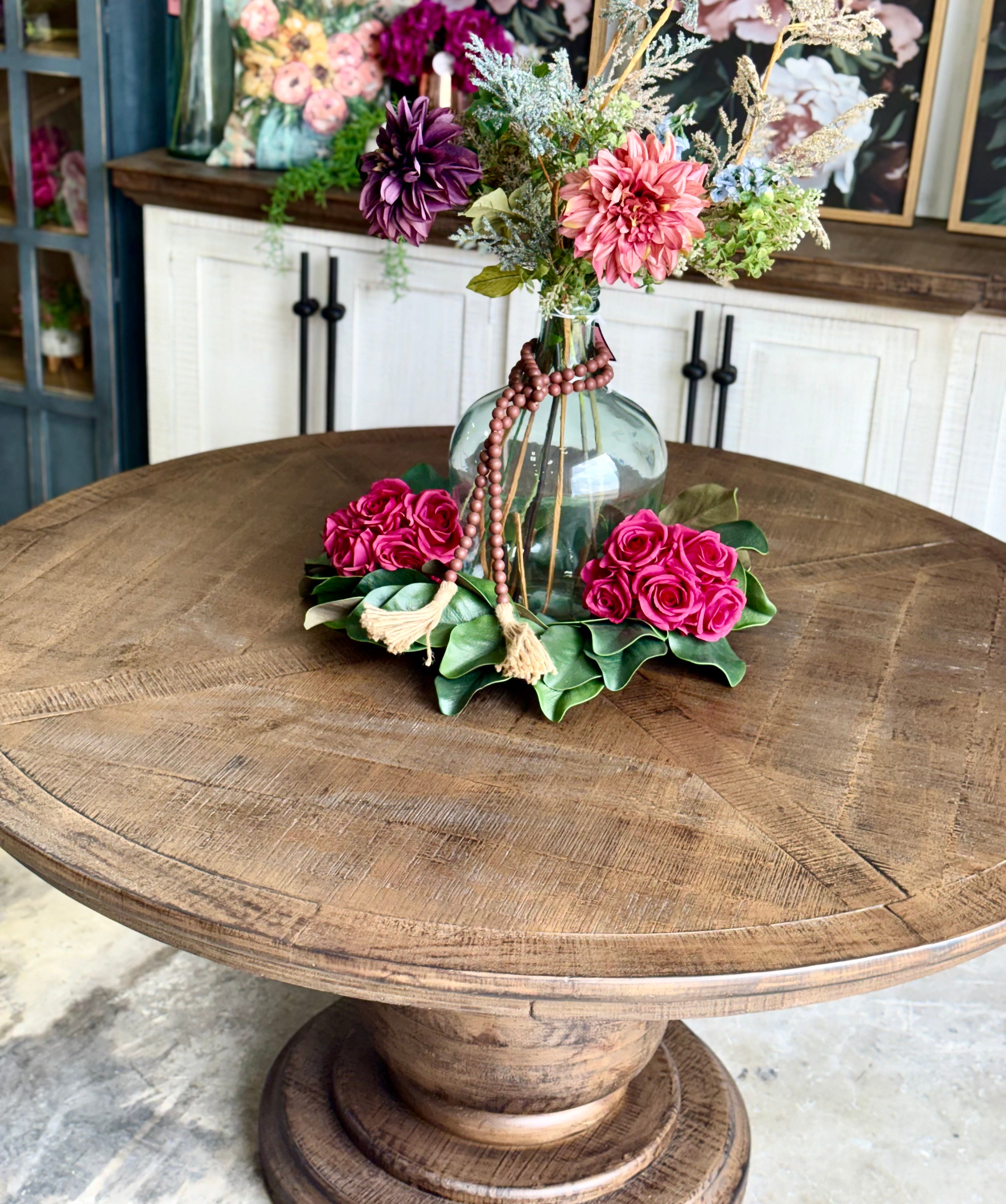 Lilly 60" Round Pedestal Dining Table-Honeywood™