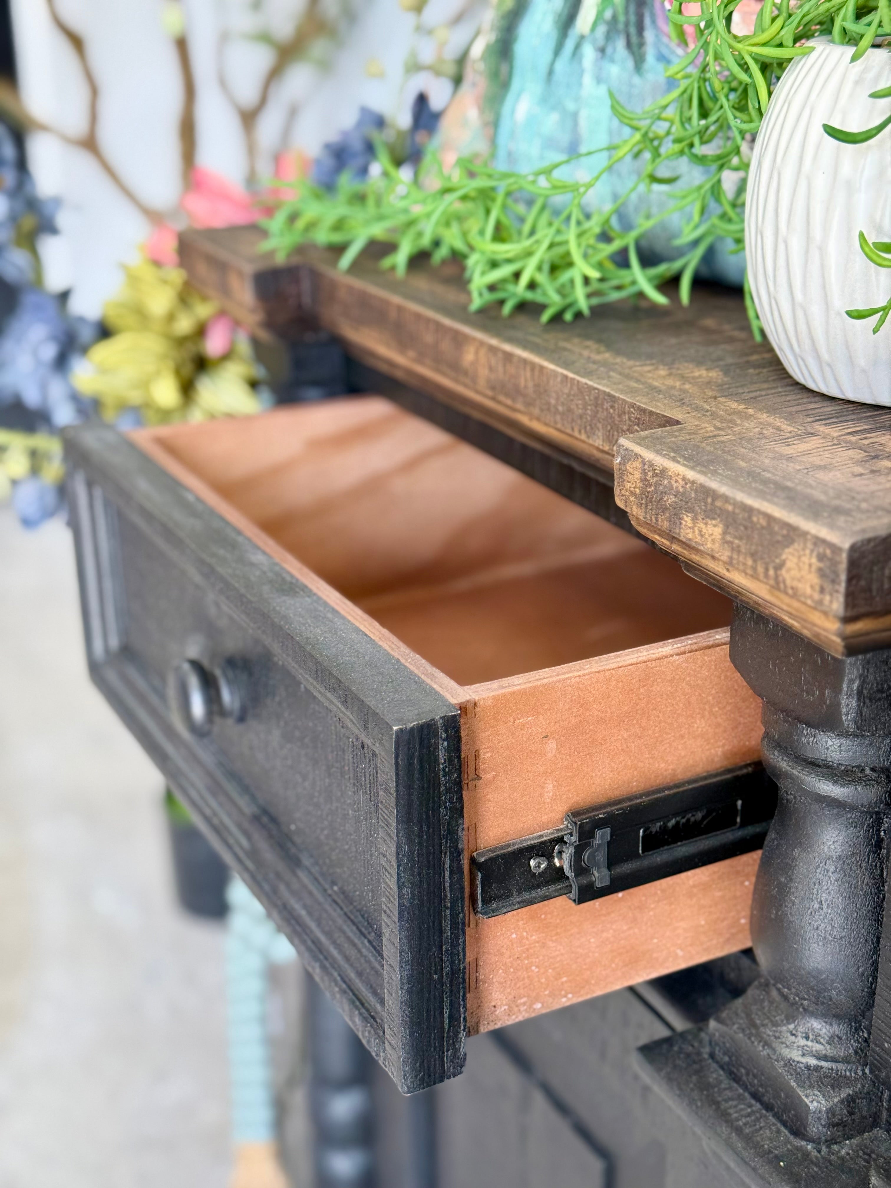 Novah 4-Door Console-Black/Sparrow
