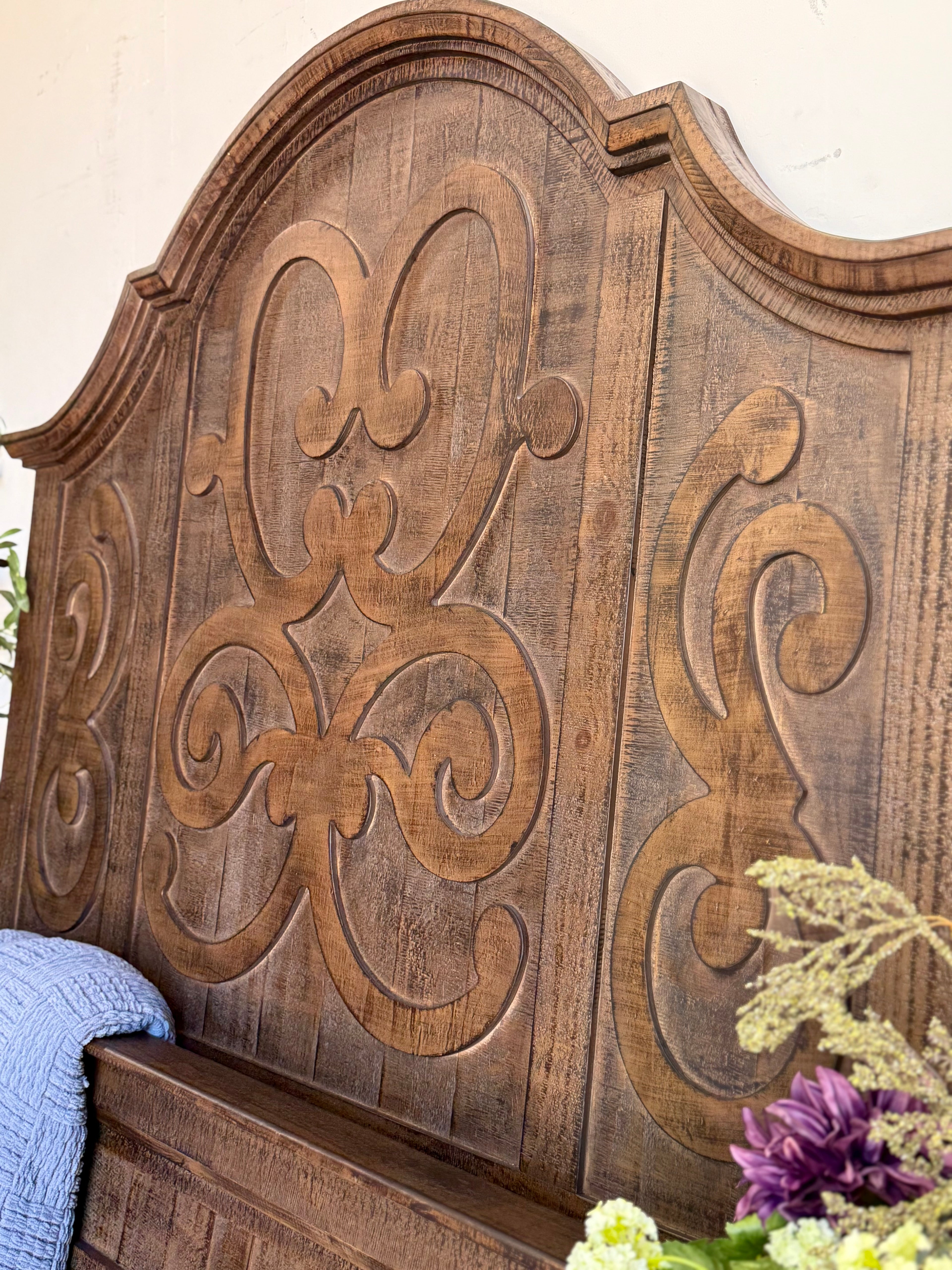 Harper Curved Queen-Honeywood™