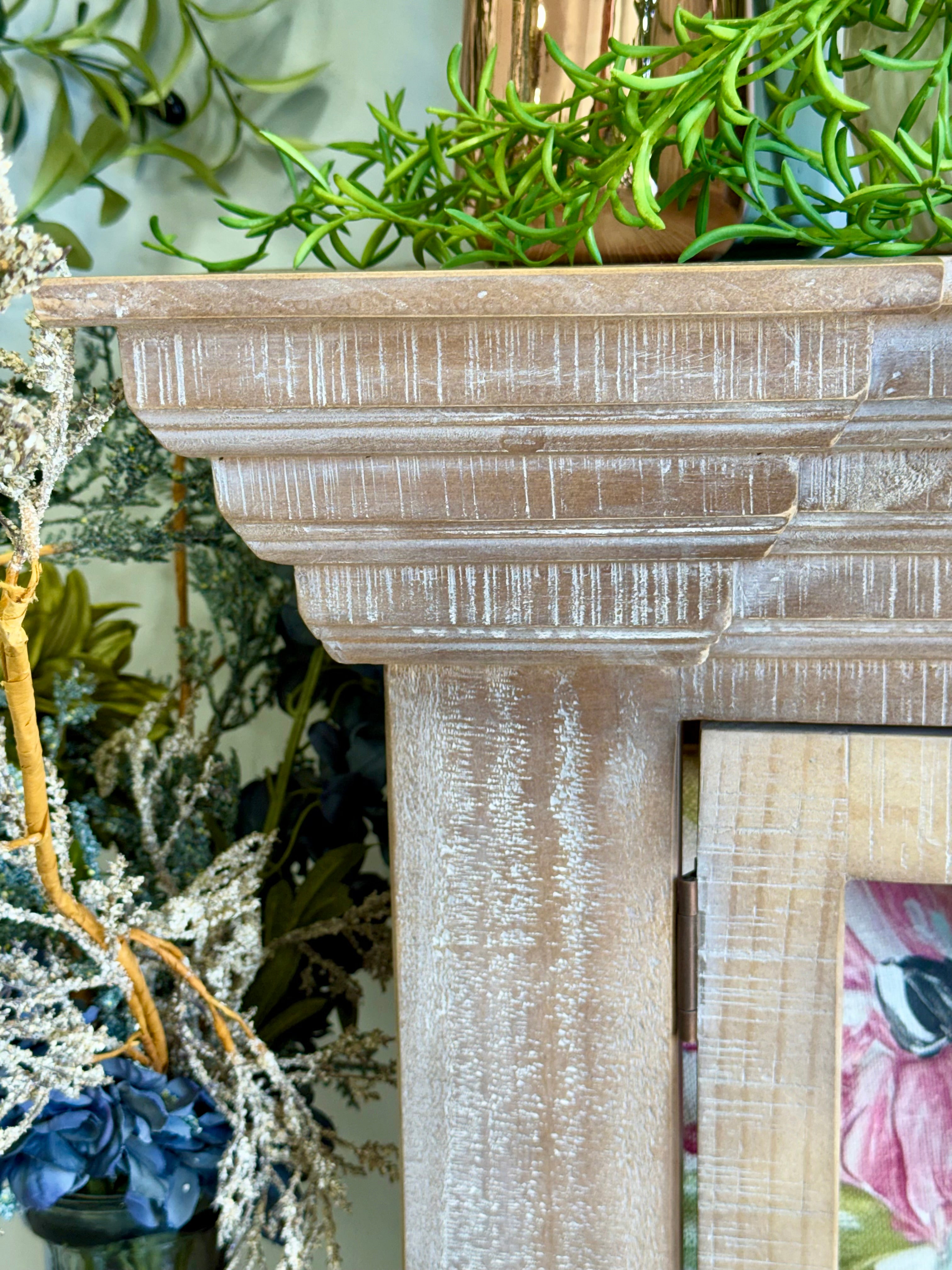 BLAKELY 4 Door Console-Soft Drift