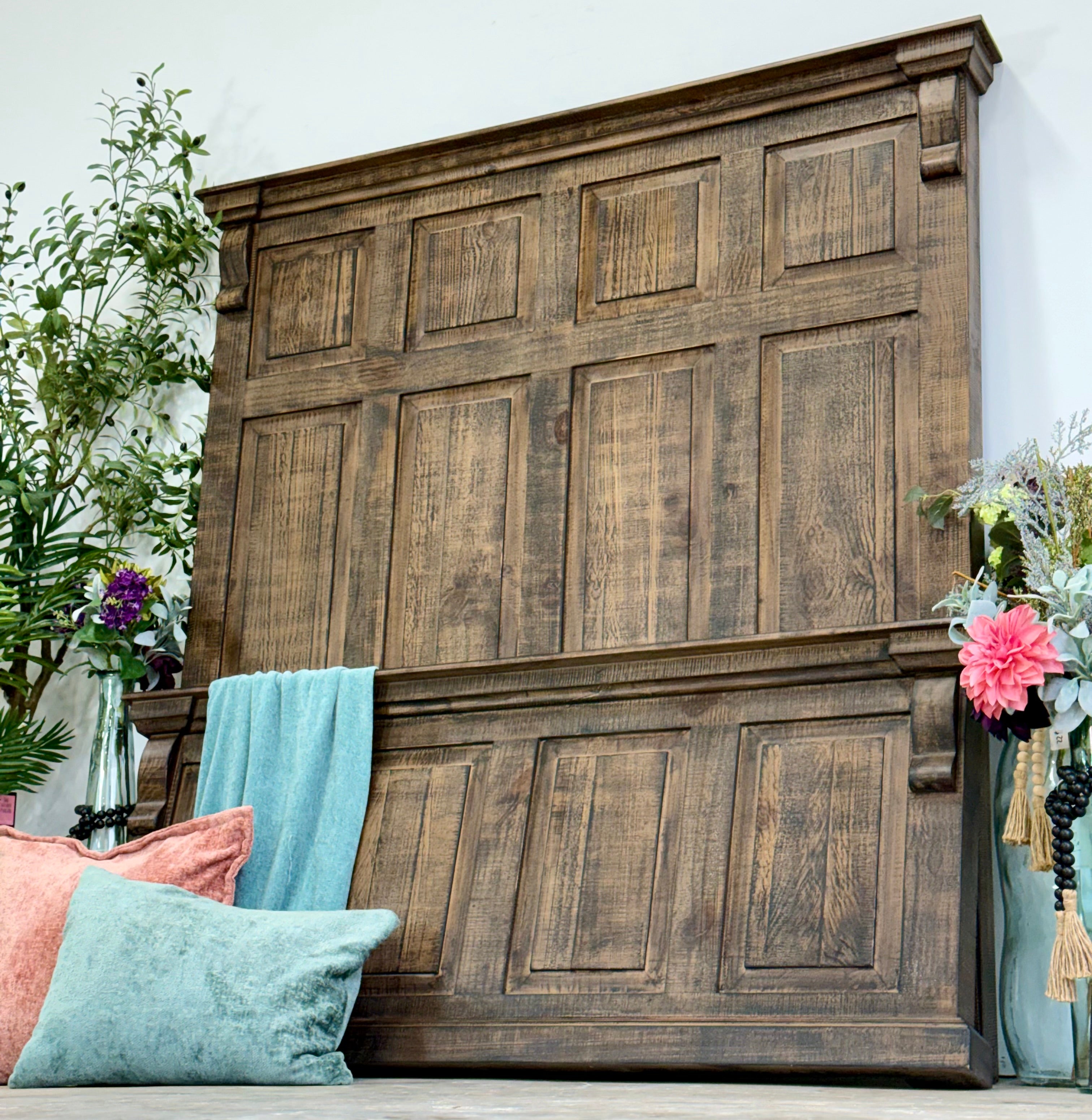Jasmine Queen Bed-Honeywood™