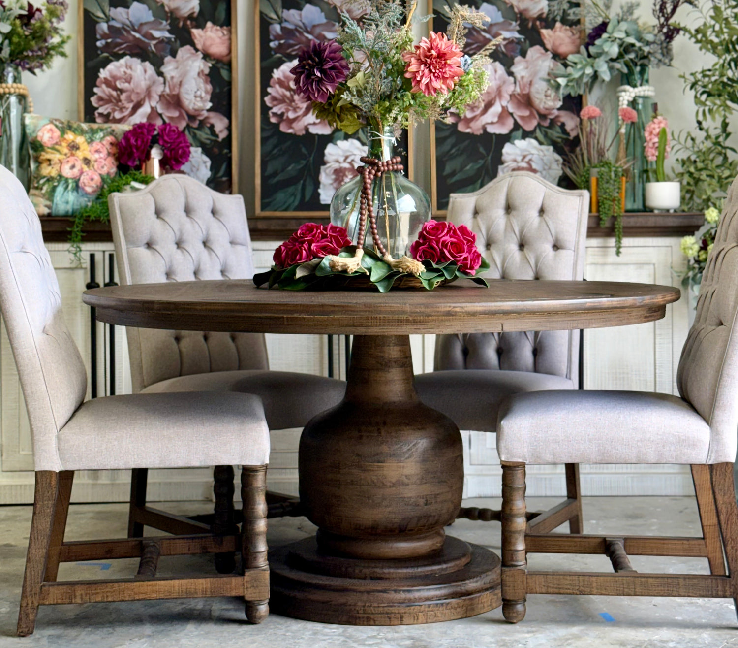 Lilly 60" Round Pedestal Dining Table-Honeywood™