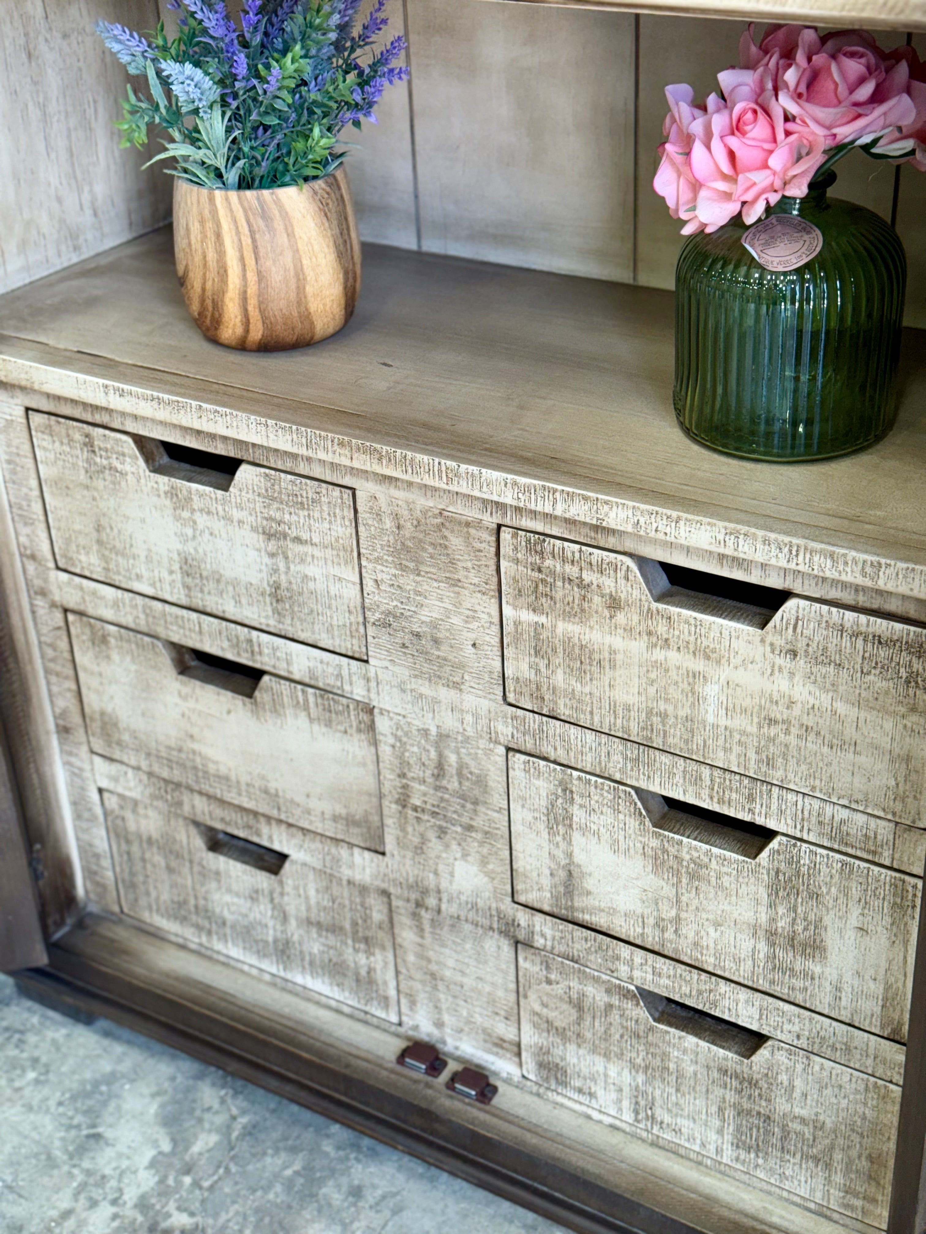 Avery Domed Vitrine-Cinderwood™/Dove