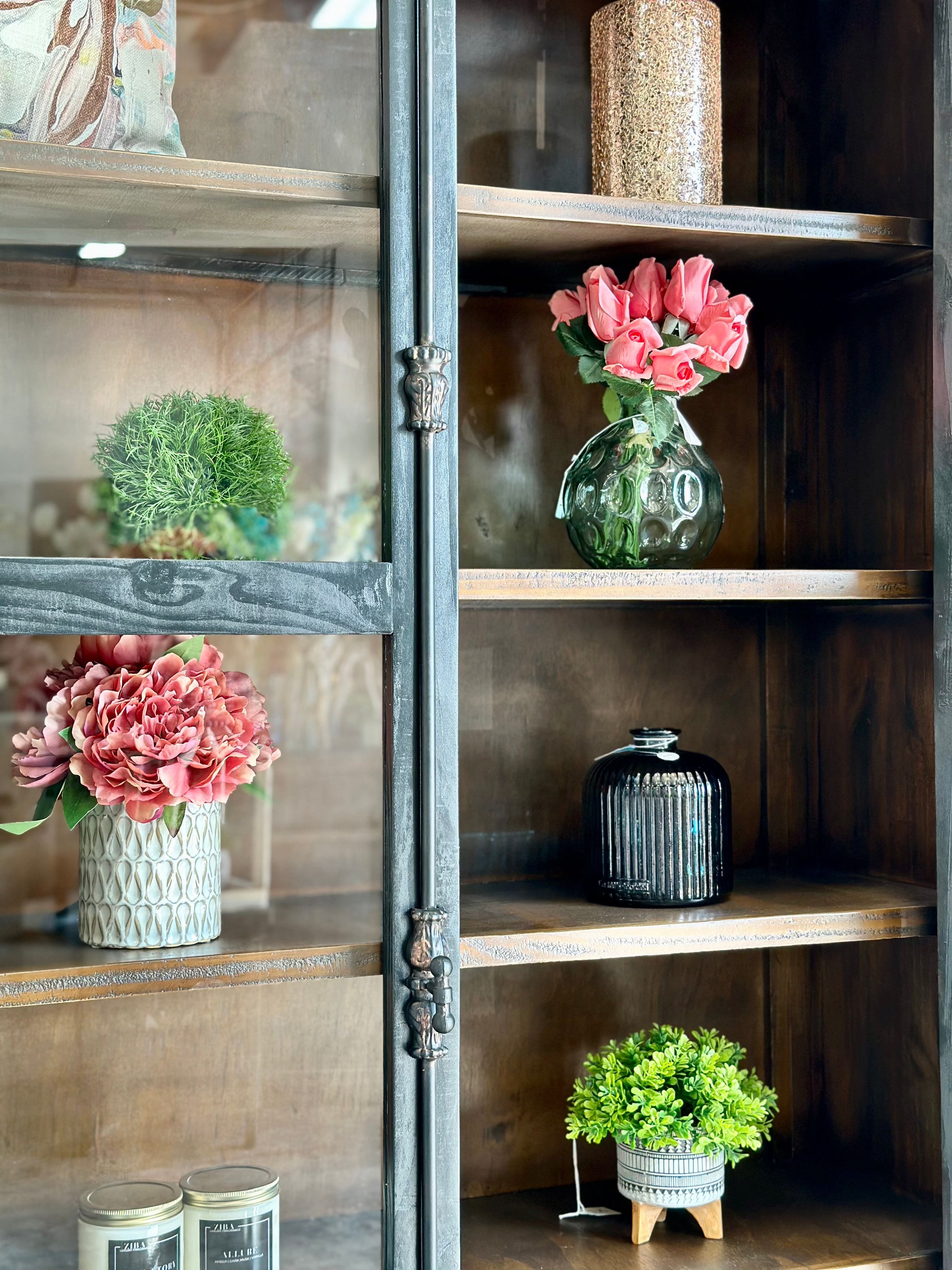 Claudia Vitrine-Black/Sparrow Interior