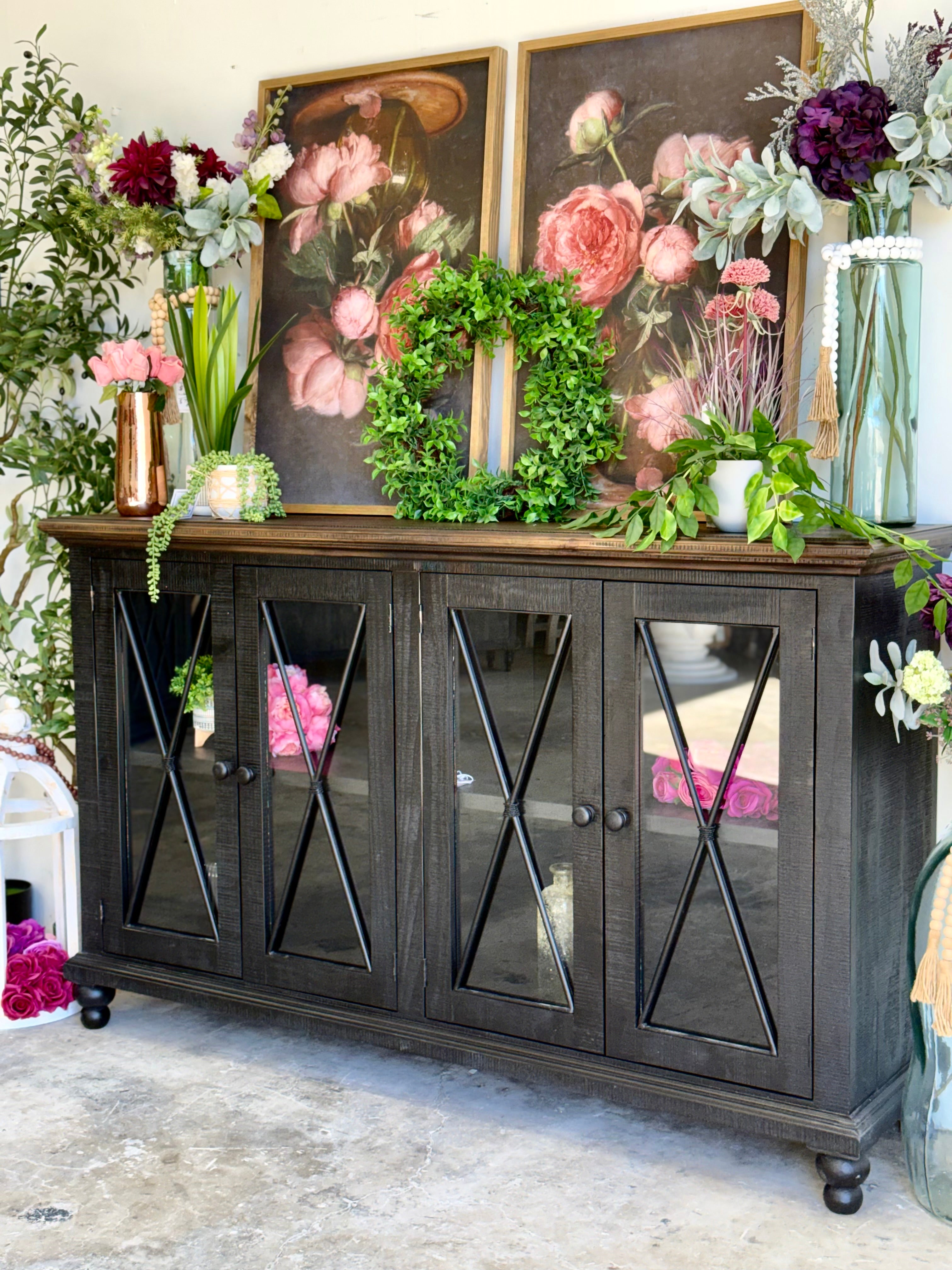 Maya 4-Door Console-Black/Sparrow