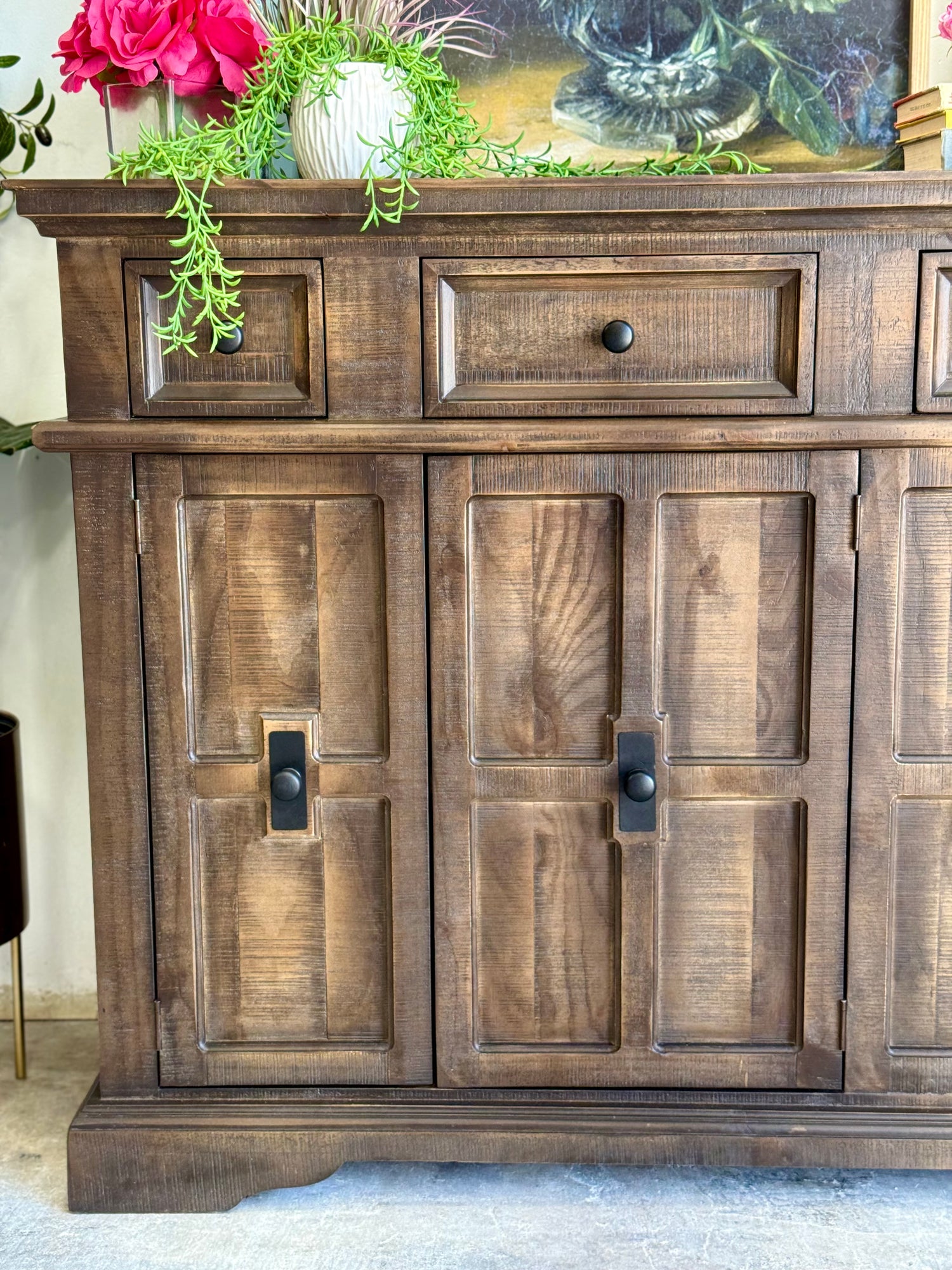 Gabriella Console-Honeywood™