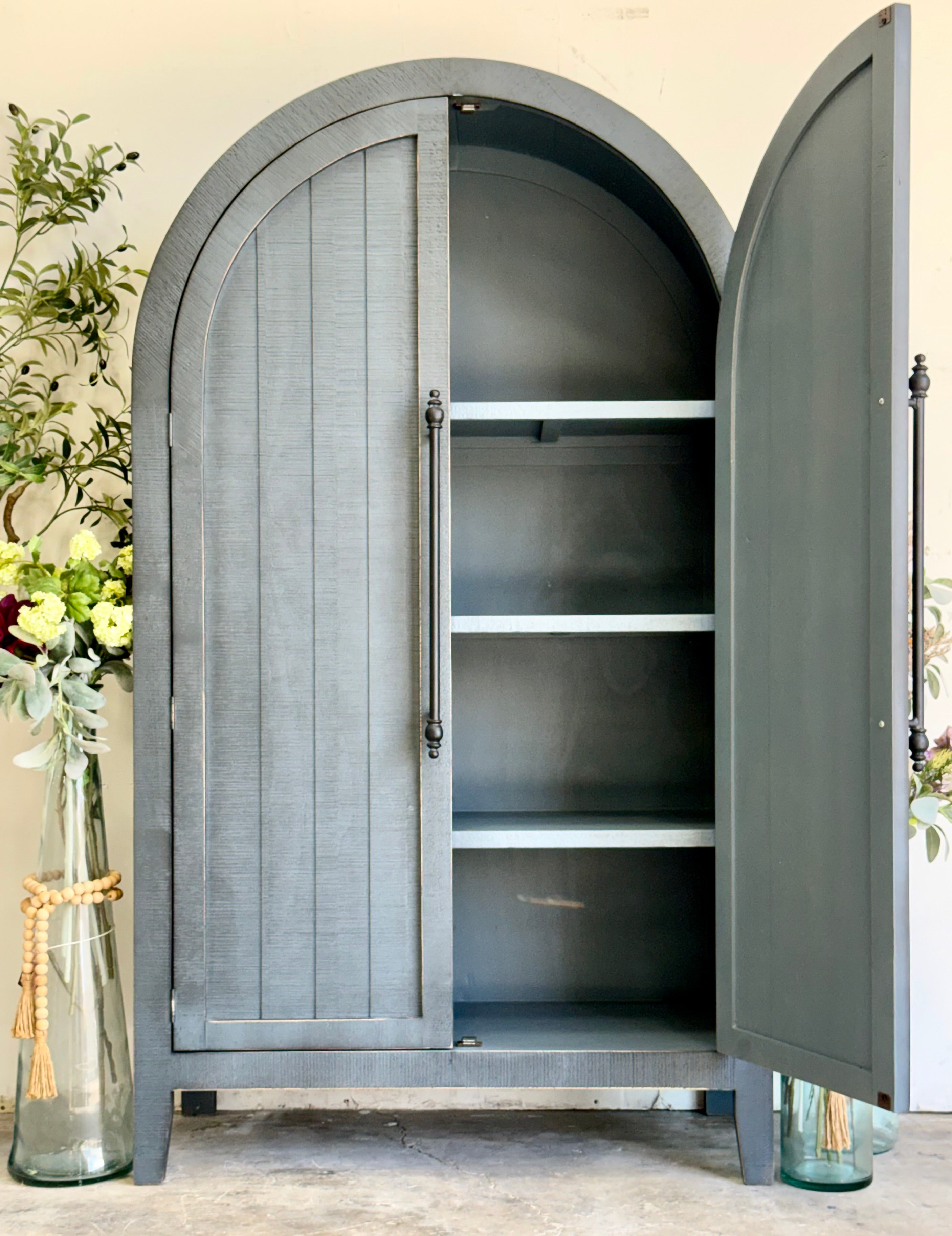 Georgia Domed Vitrine- Blue Haze™