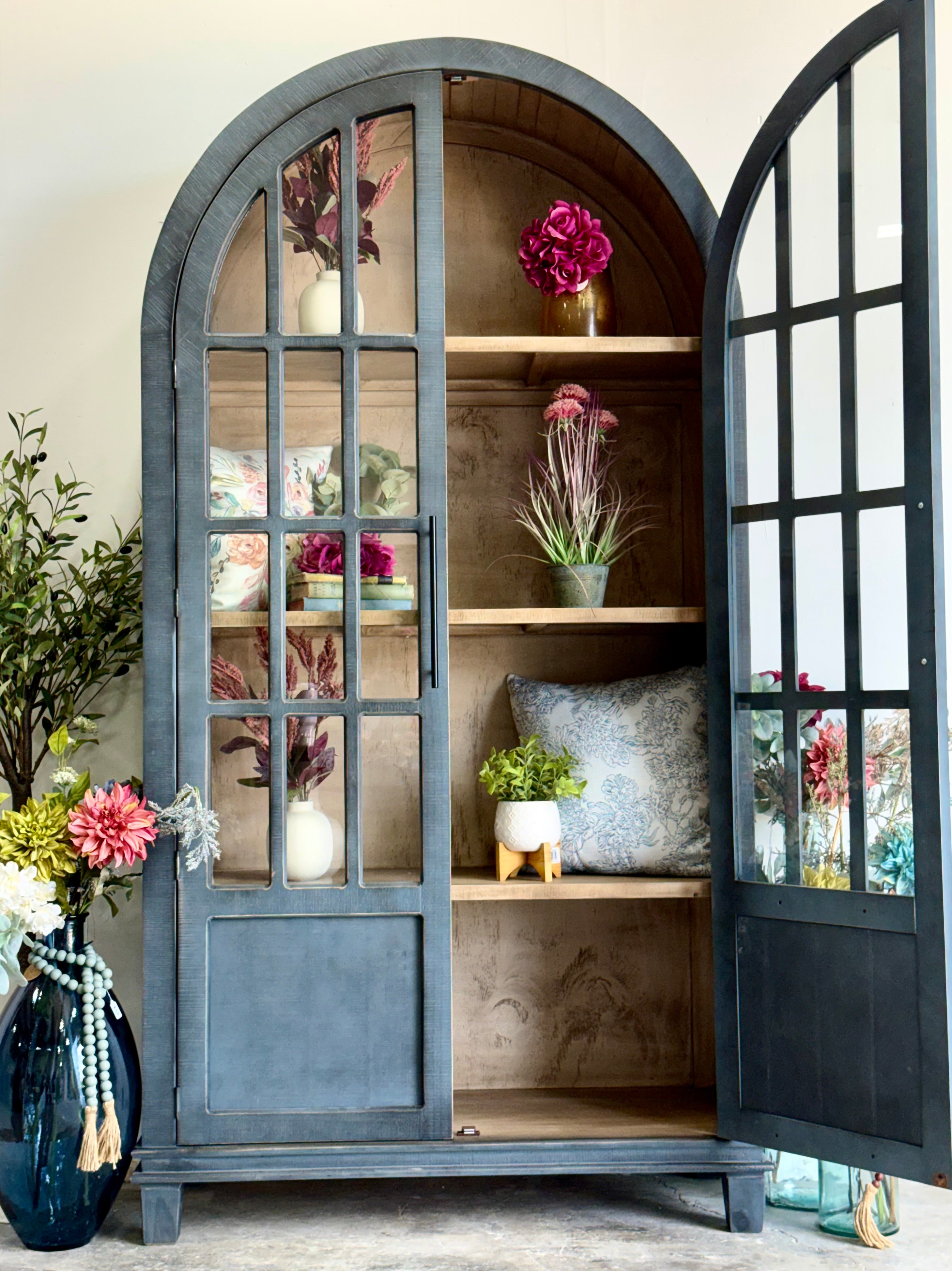 Cherish Dome Vitrine-Blue Haze/Cappuccino