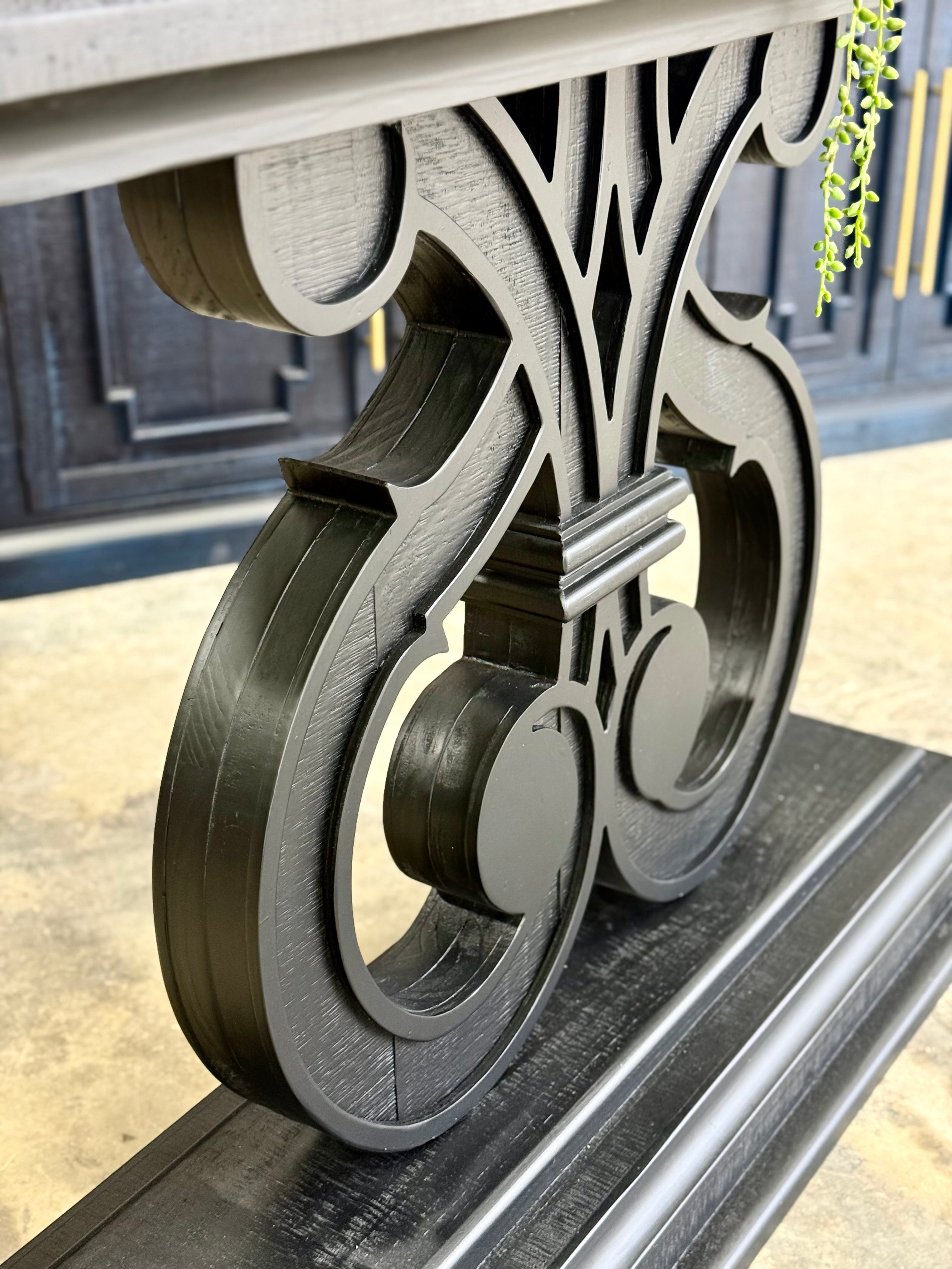 Harp Entryway-Black
