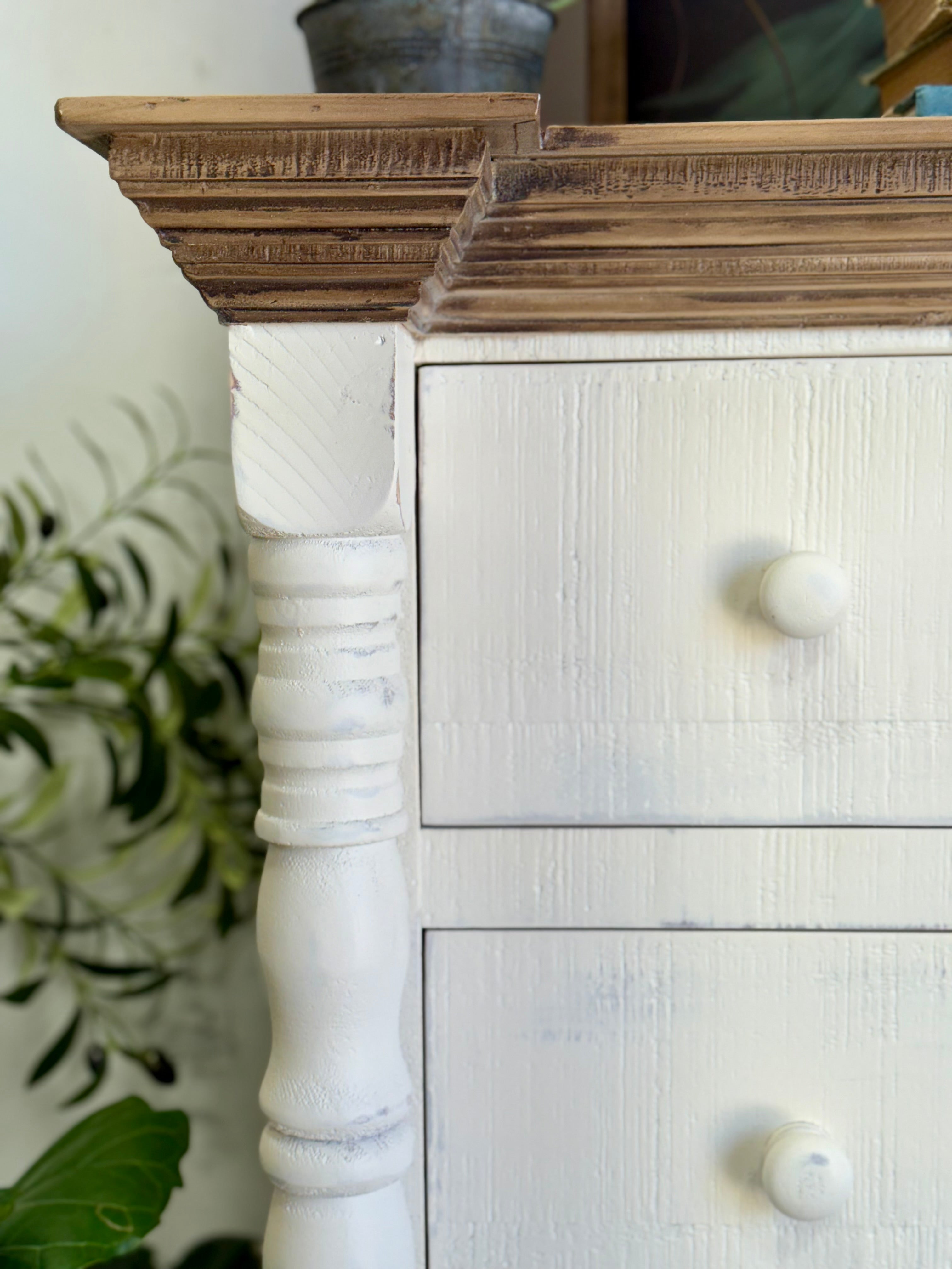 Madison Chest of Drawer-Creamy Linen™/Sandstone