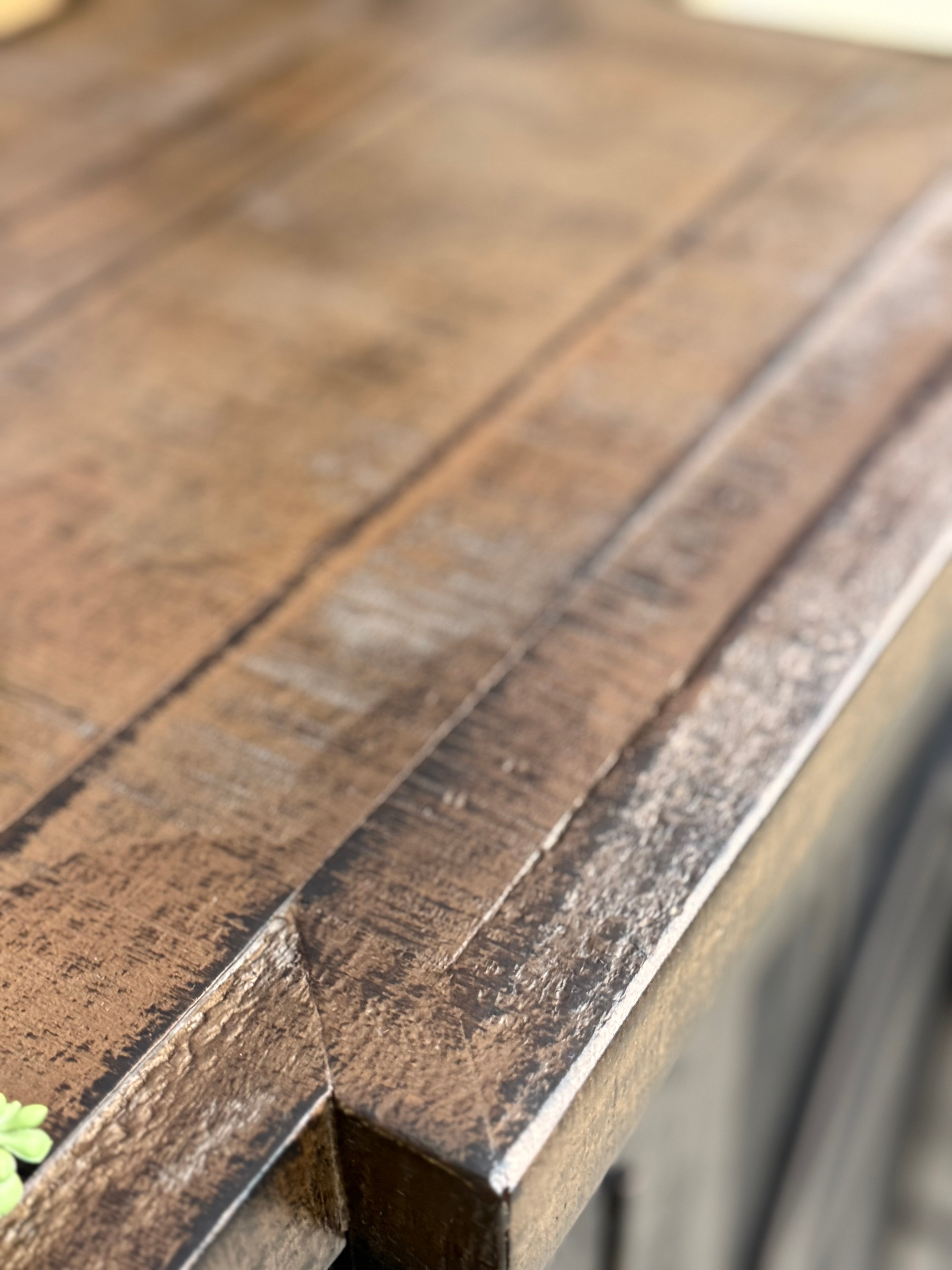 Circle Door Console-Handrubbed Black/Honeywood™