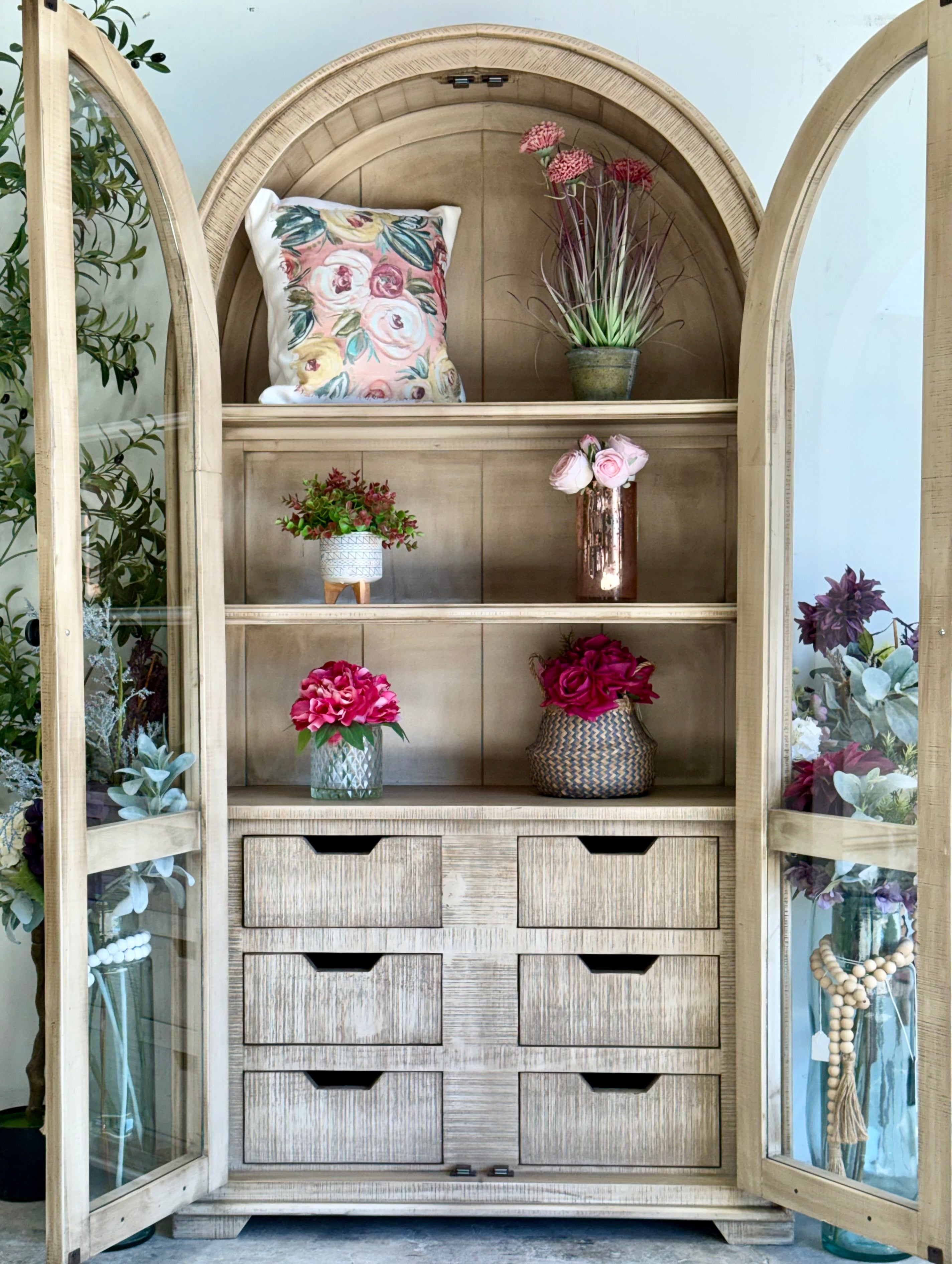 Avery Domed Vitrine-Dove